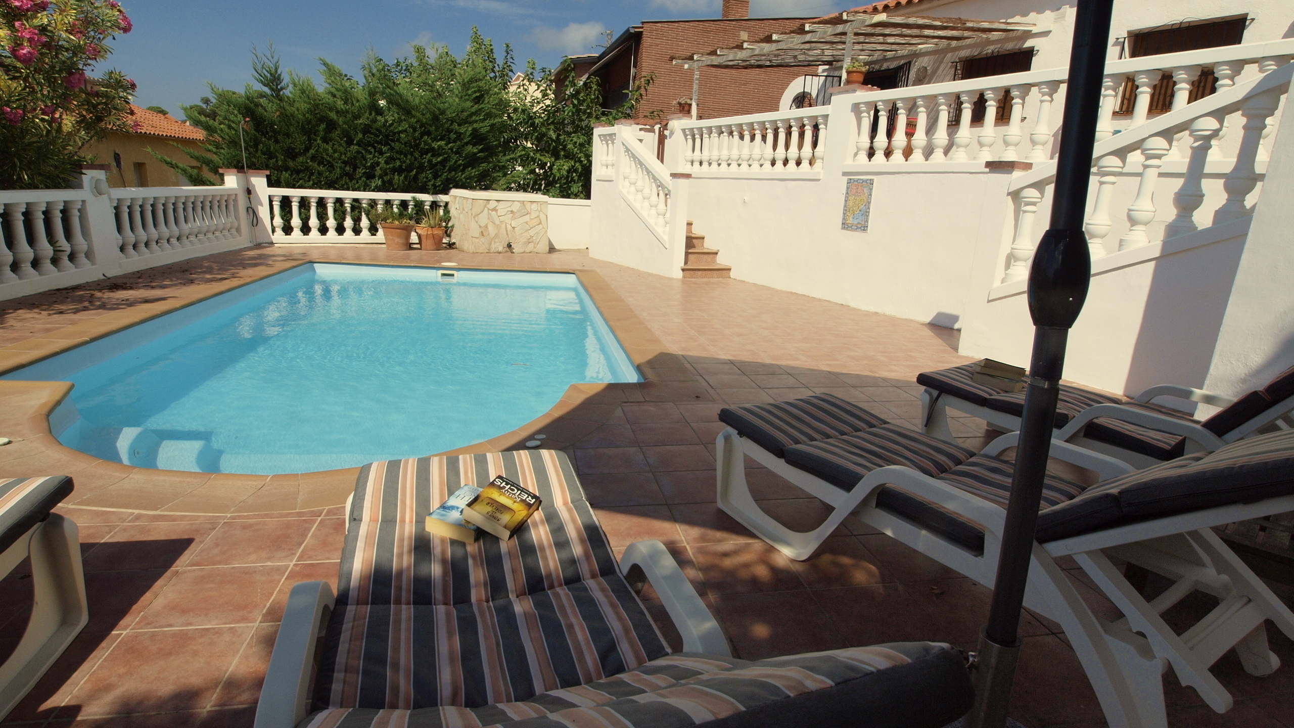 Vakantievilla's Costa Brava Spanje - Oud - Villa Liliana - Ligbedden