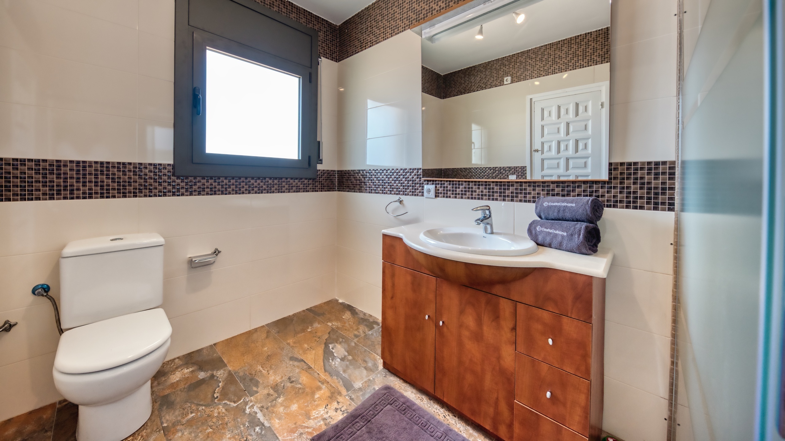 Vakantievilla's Costa Brava Spanje - Villa Jaruco - Badkamer