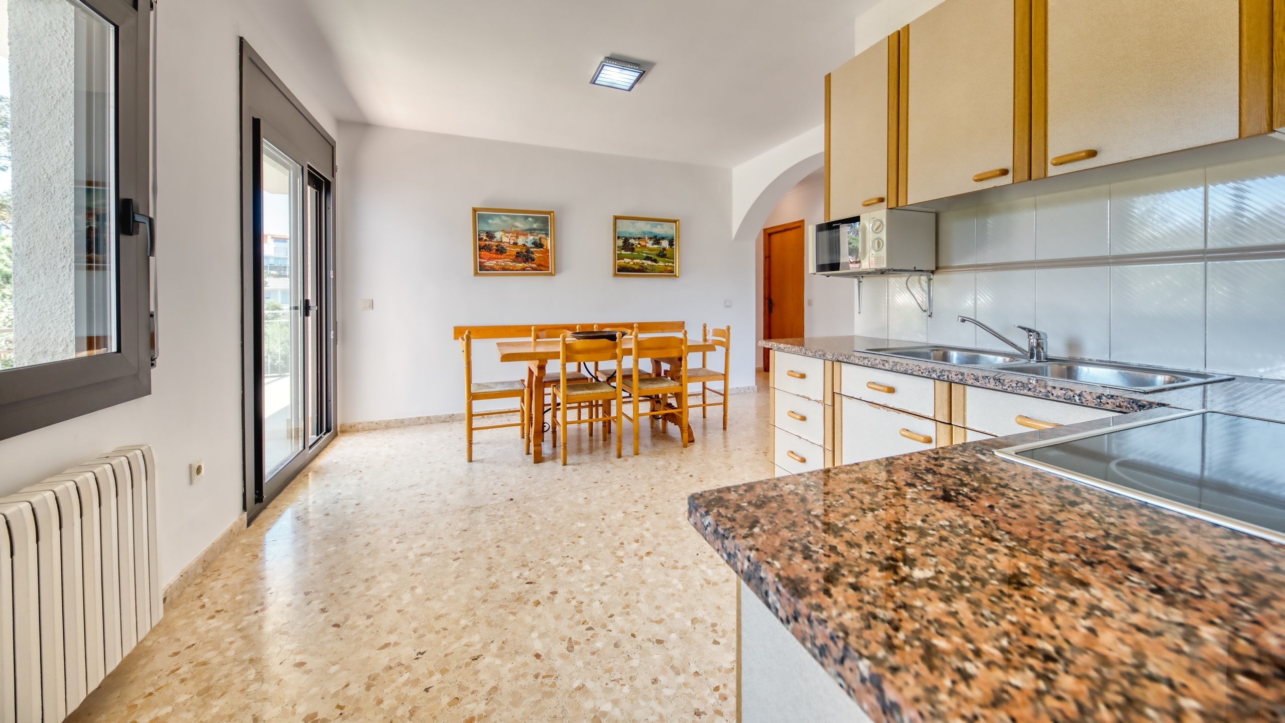 Vakantievilla's Costa Brava Spanje - Villa Jaruco - Eethoek