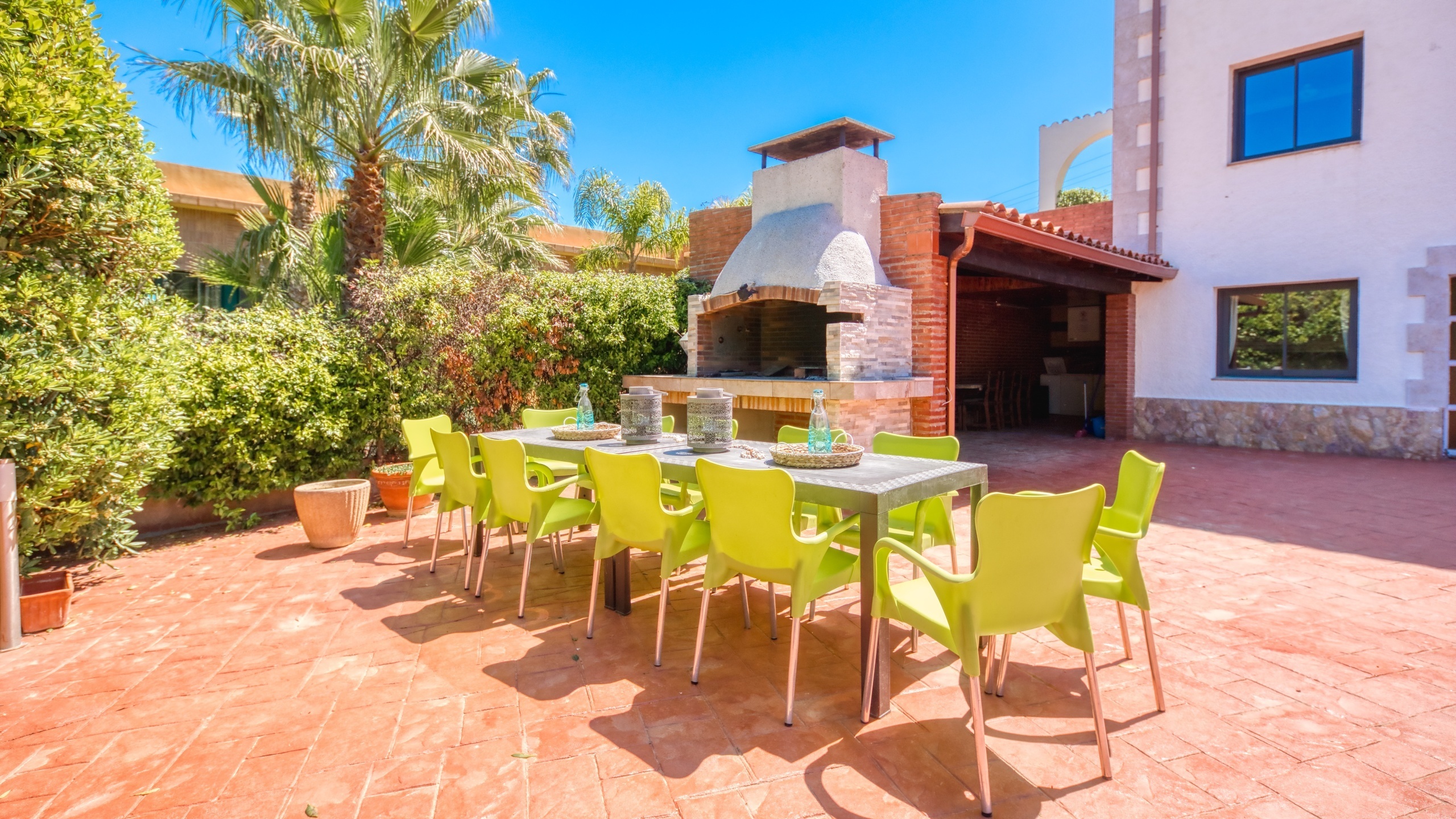 Vakantievilla's Costa Brava Spanje - Villa Jaruco - BBQ gebied