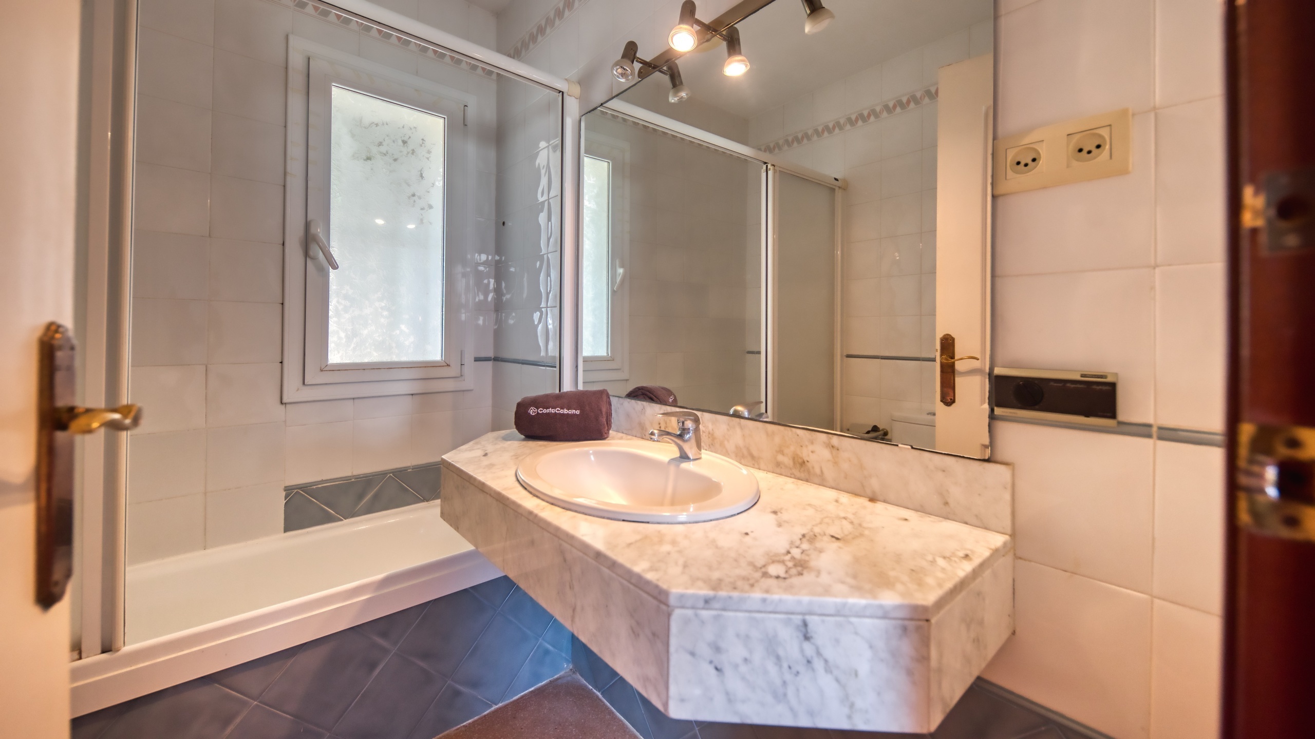 Vakantievilla's Costa Brava Spanje - Villa Valentina - Badkamer