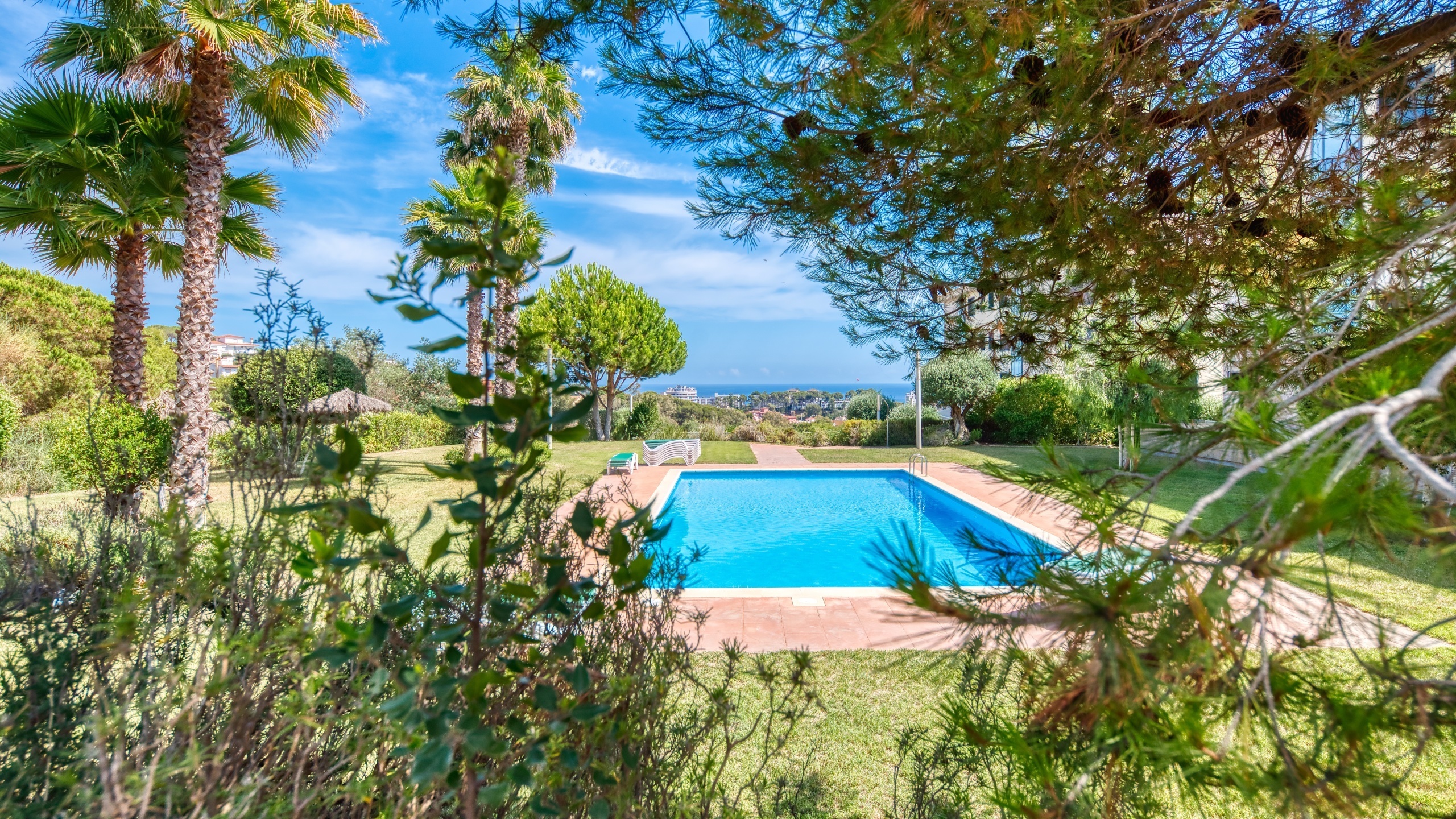 Vakantievilla's Costa Brava Spanje - Apartment Monte Cristo - Gemeenschappelijk zwembad