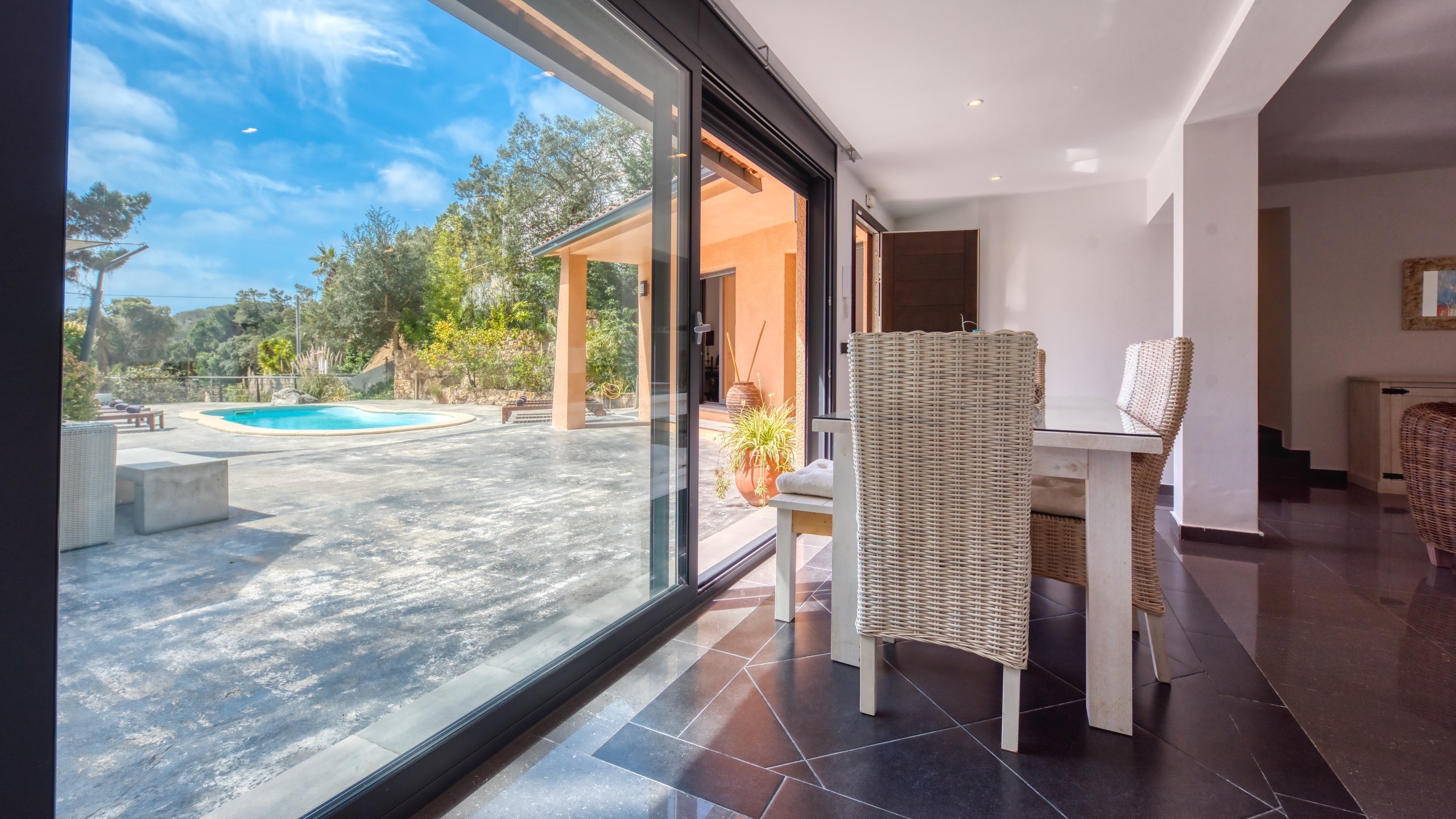 Vakantievilla's Costa Brava Spanje - Villa Olivia - Eethoek