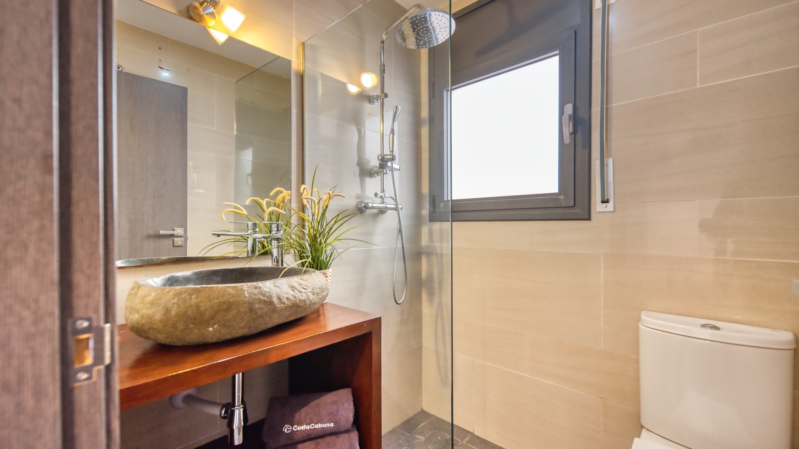 Vakantievilla's Costa Brava Spanje - Villa Olivia - Badkamer