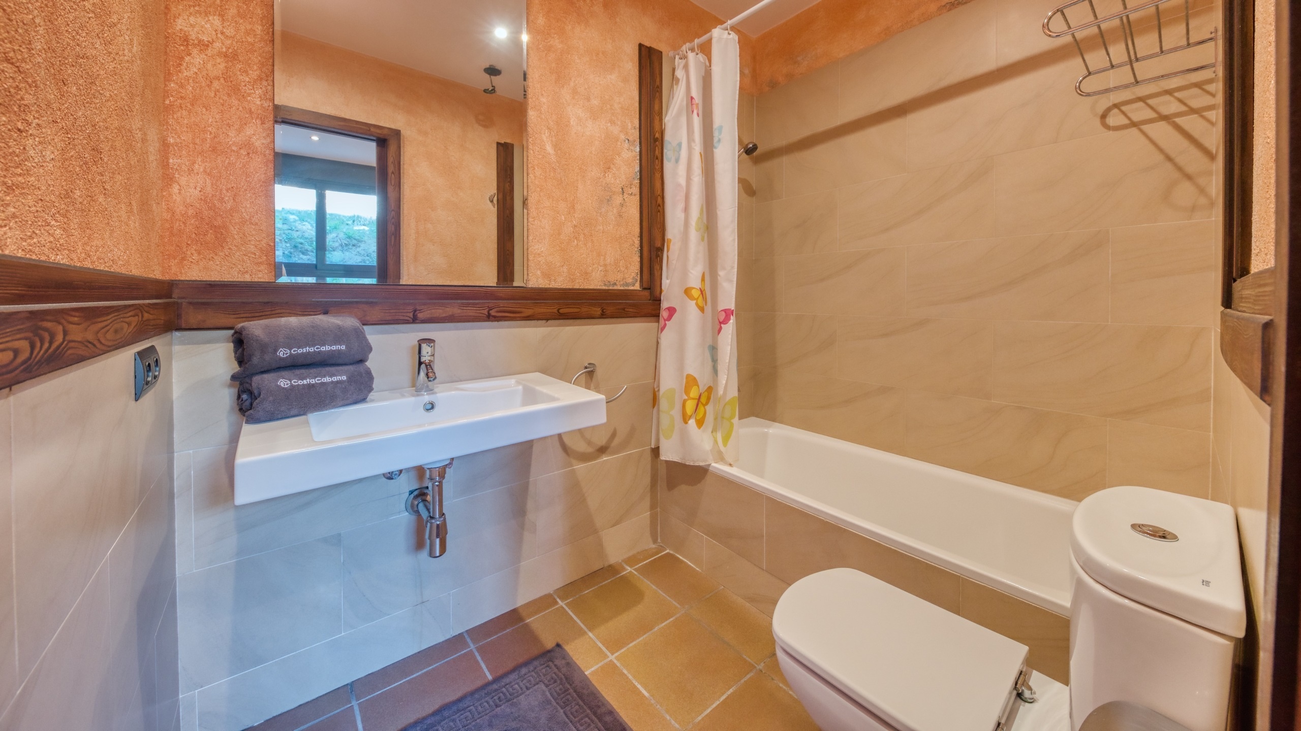 Vakantievilla's Costa Brava Countryside Spanje - Villa Can Bernardi - En-suite badkamer