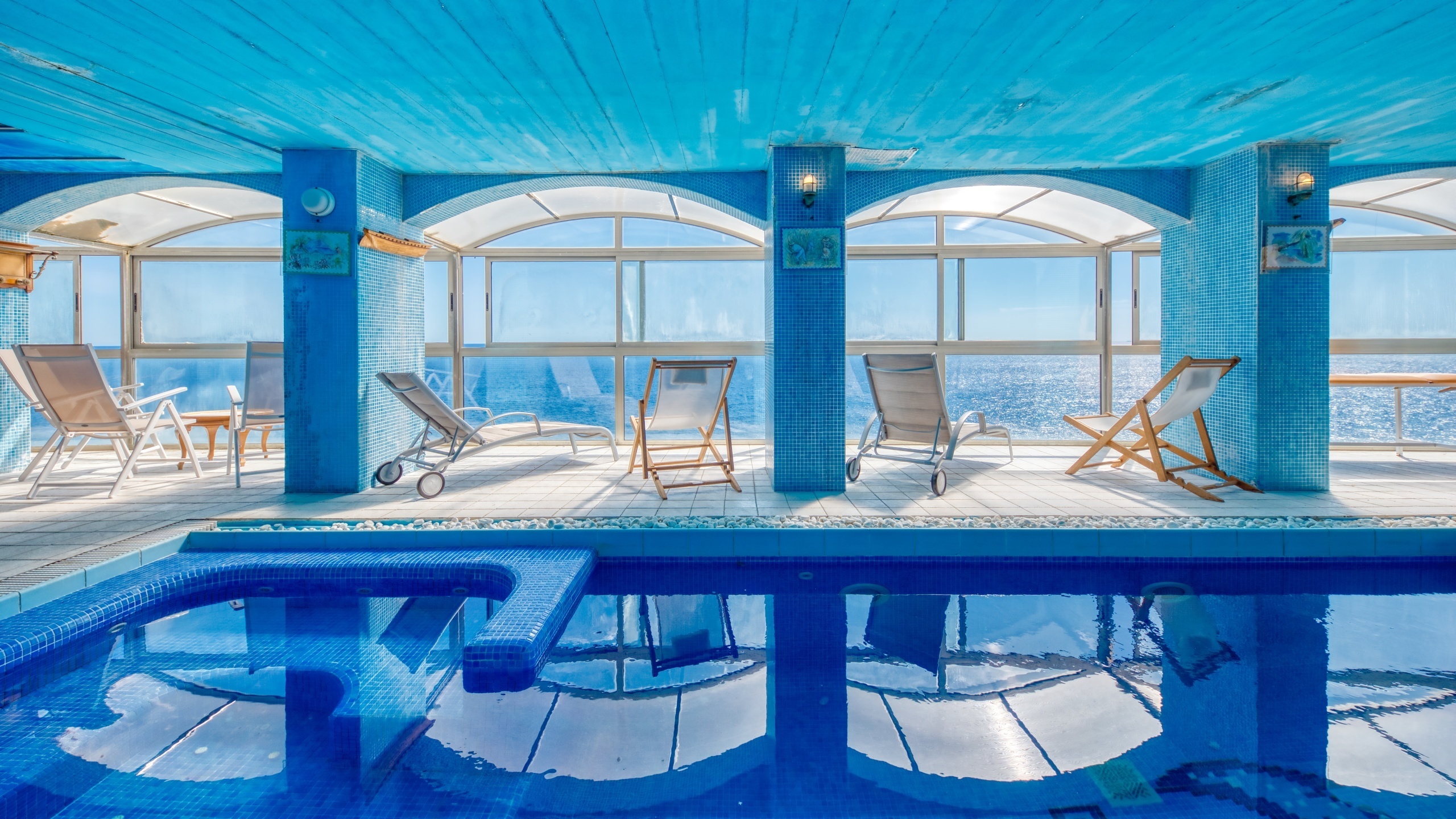 Vakantievilla's Costa Brava Spanje - Villa Infinity - Draaikolk