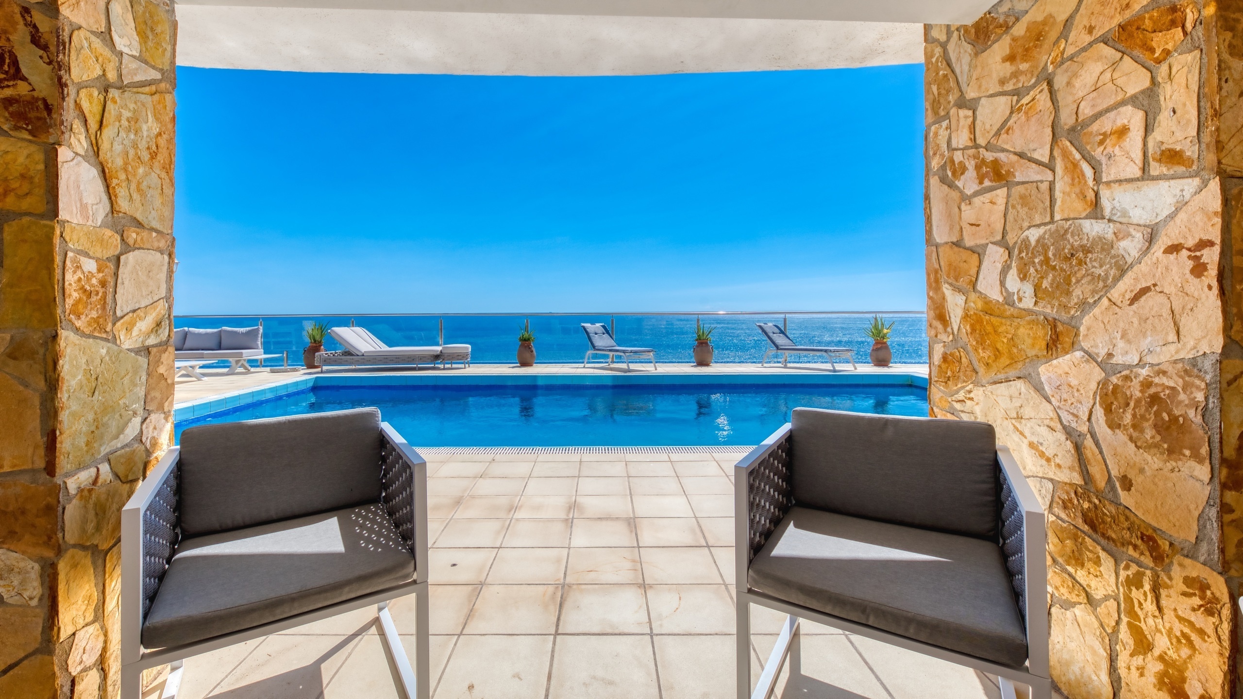 Vakantievilla's Costa Brava Spanje - Villa Infinity - Romantisch plekje