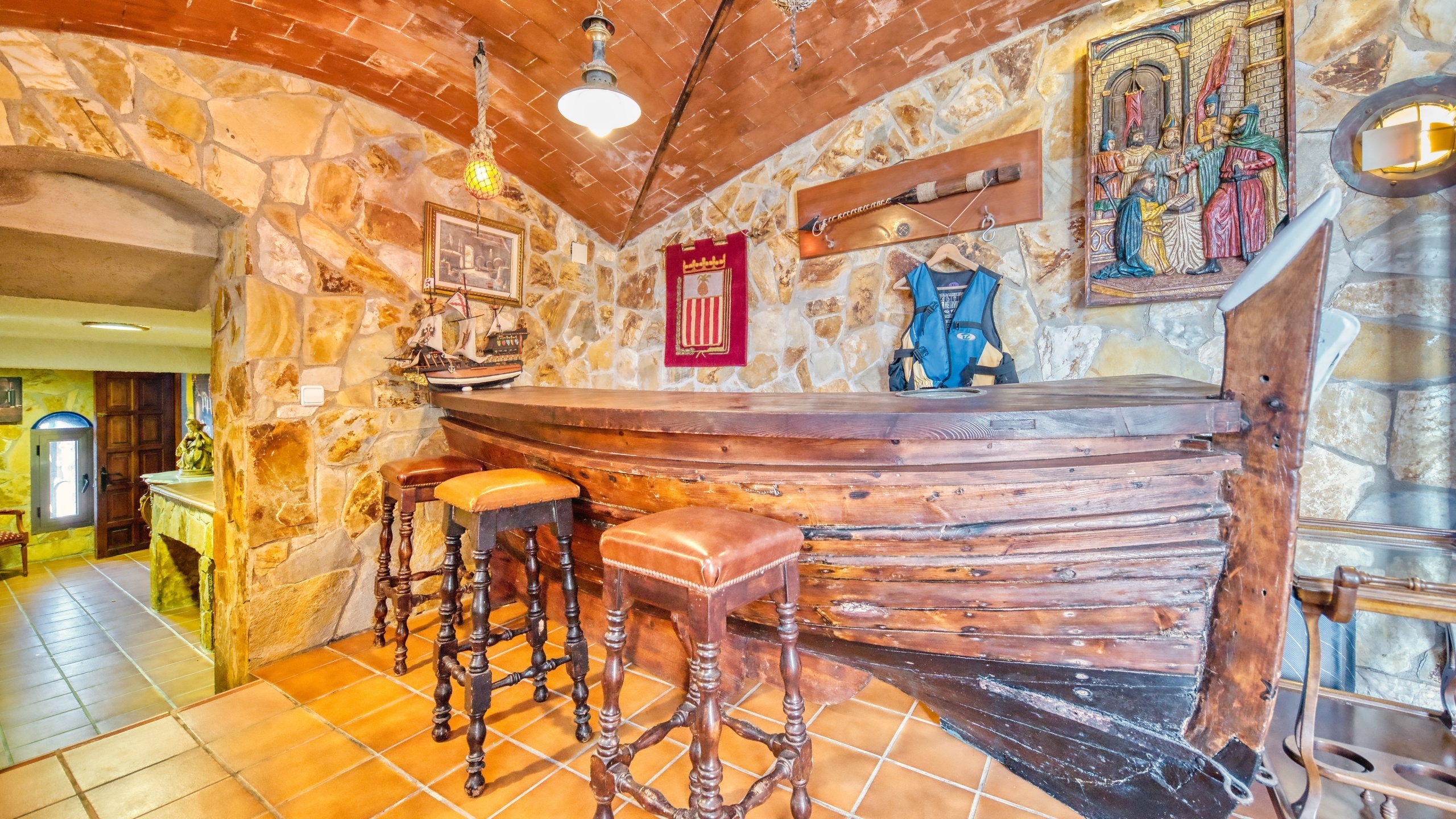 Vakantievilla's Costa Brava Spanje - Villa Infinity - Bar/Bodega