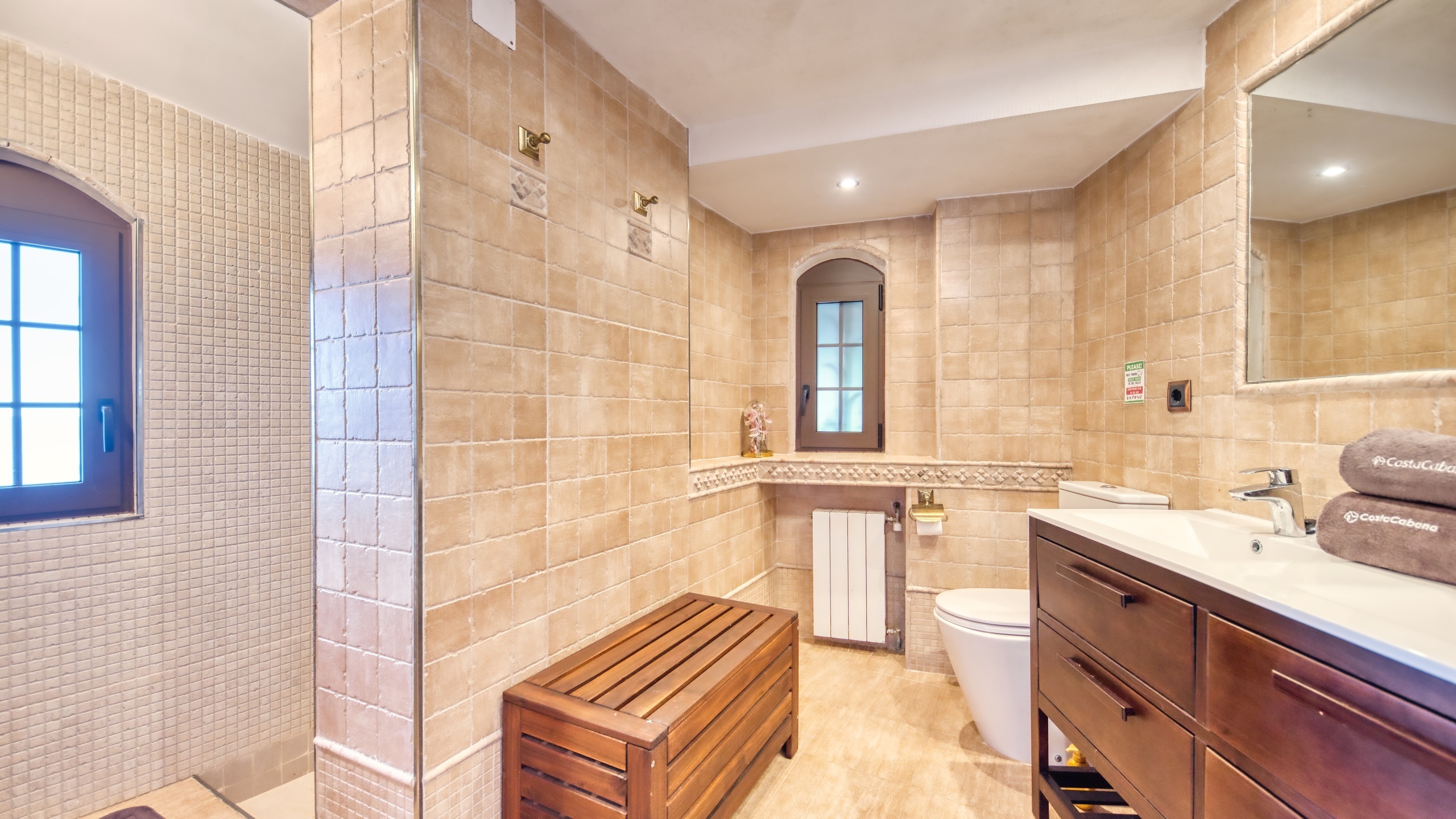 Vakantievilla's Costa Brava Spanje - Villa Infinity - En-suite badkamer 