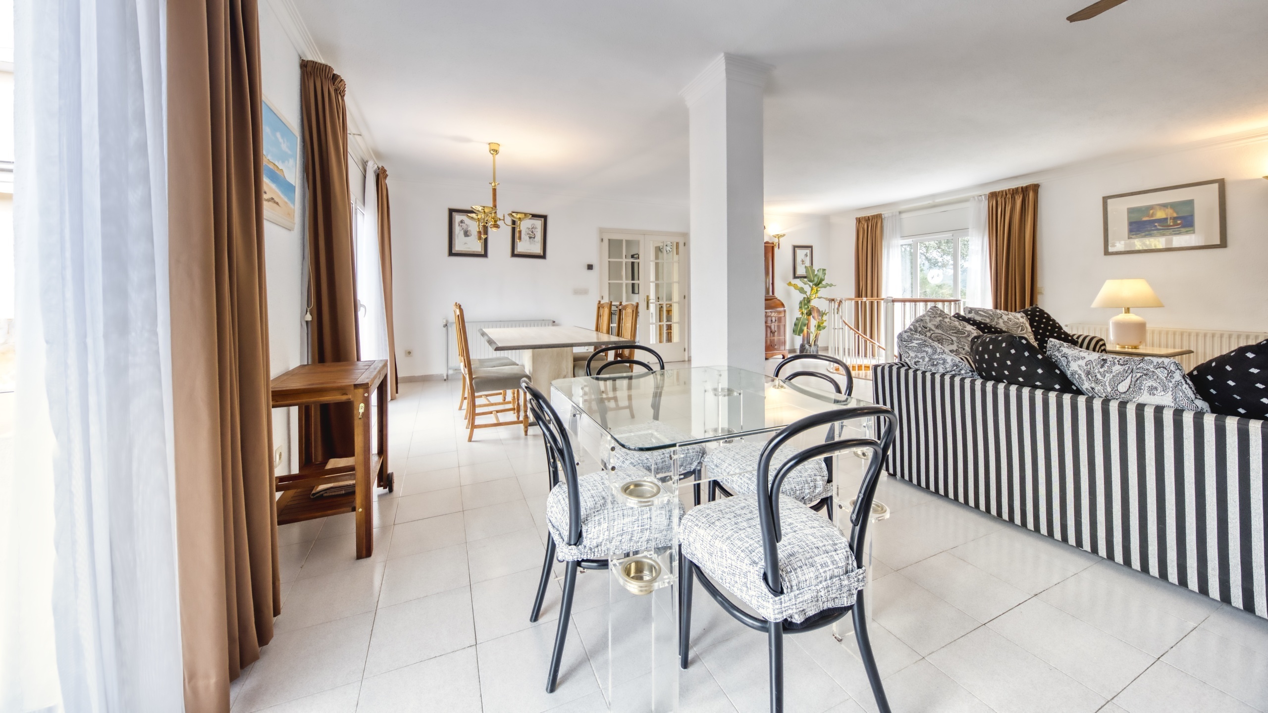 Vakantievilla's Costa Brava Spanje - Villa Miro - Eethoek