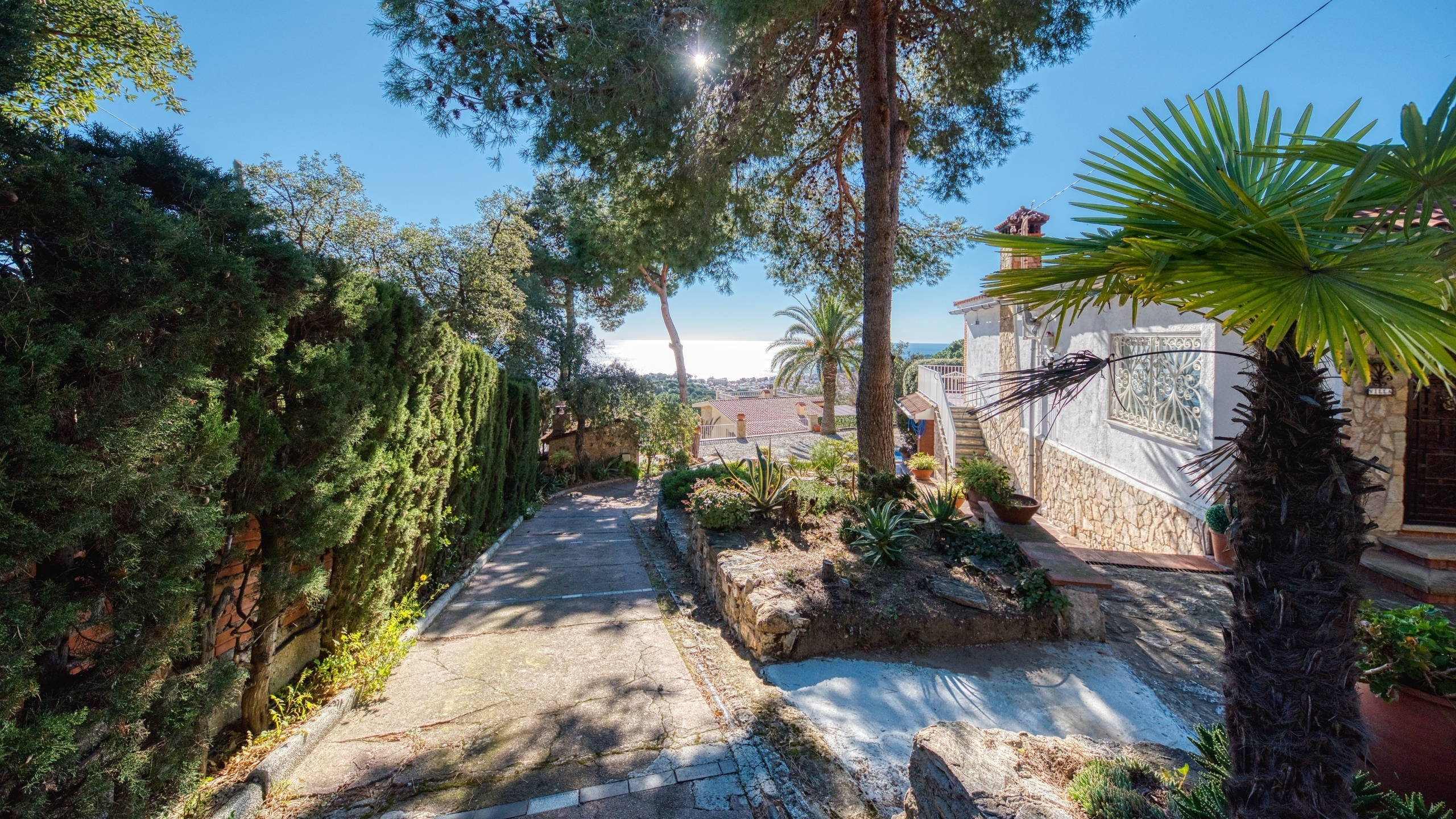 Vakantievilla's Costa Brava Spanje - Villa Gabriella - Oprit