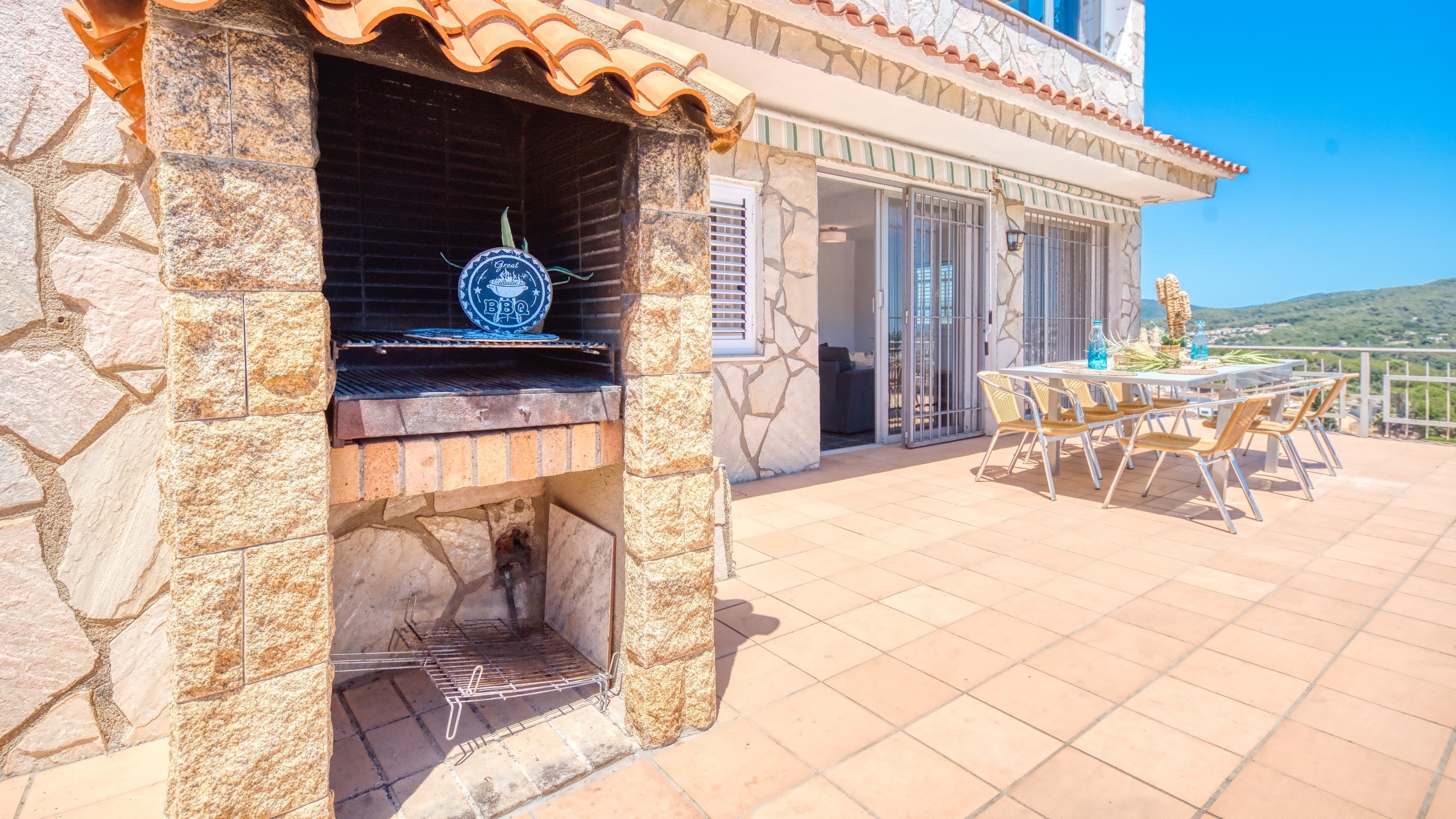 Vakantievilla's Costa Brava Spanje - Villa Abigail - BBQ gebied