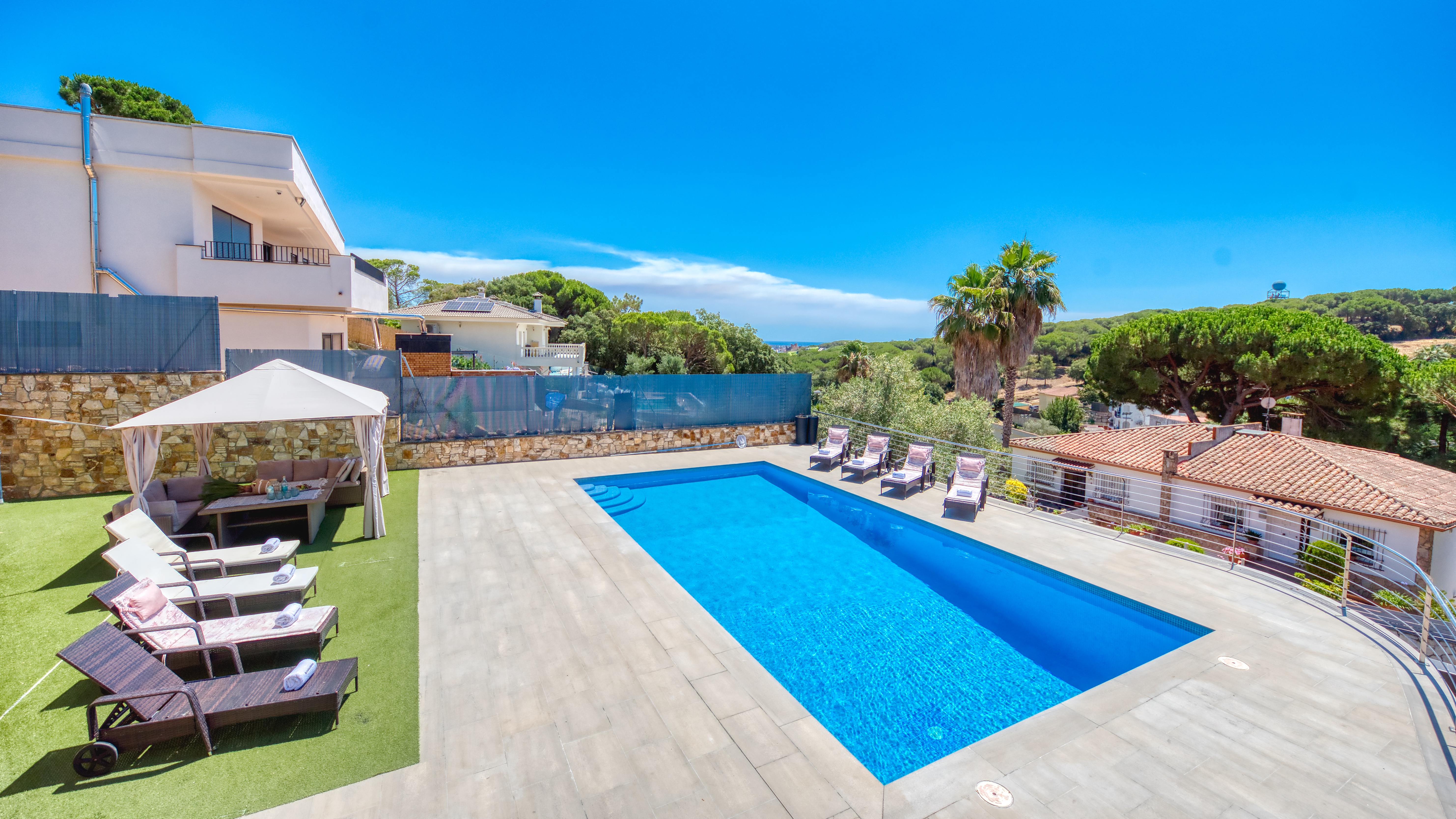 Vakantievilla's Costa Brava Spanje - Villa SummerDream - Ligbedden
