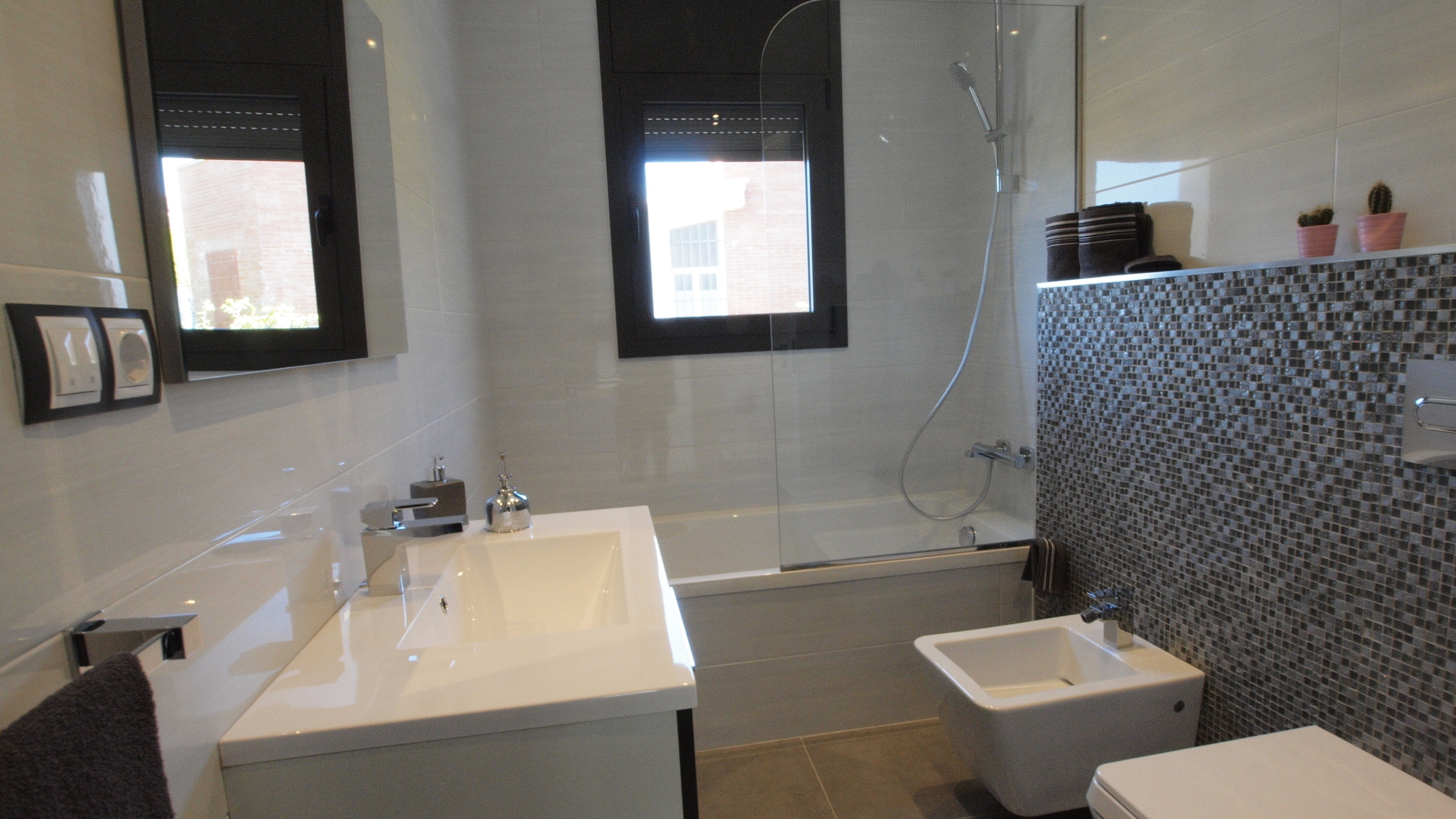 Vakantievilla's Costa Brava Spanje - Villa SummerDream - Badkamer