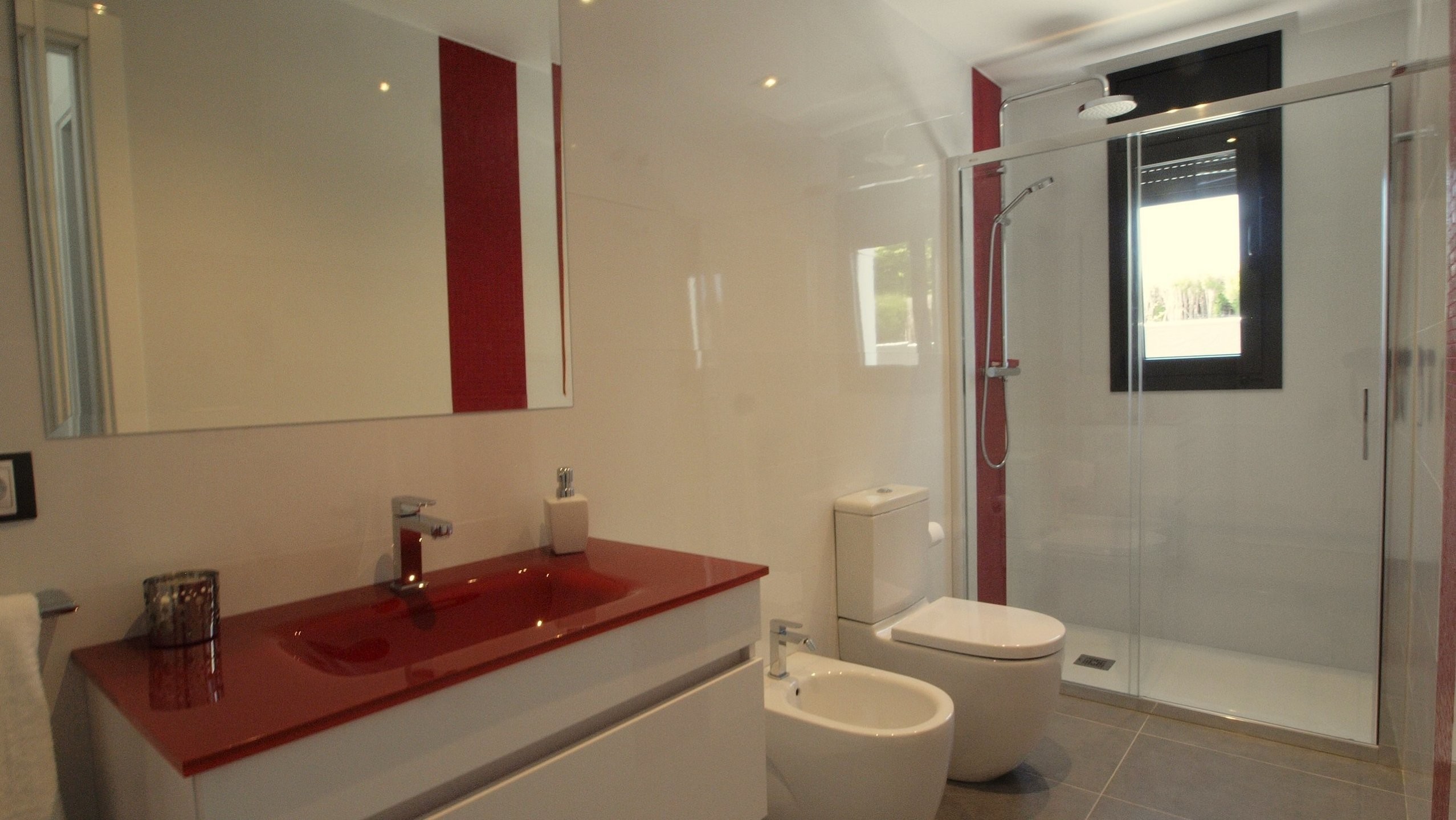 Vakantievilla's Costa Brava Spanje - Villa SummerDream - Badkamer