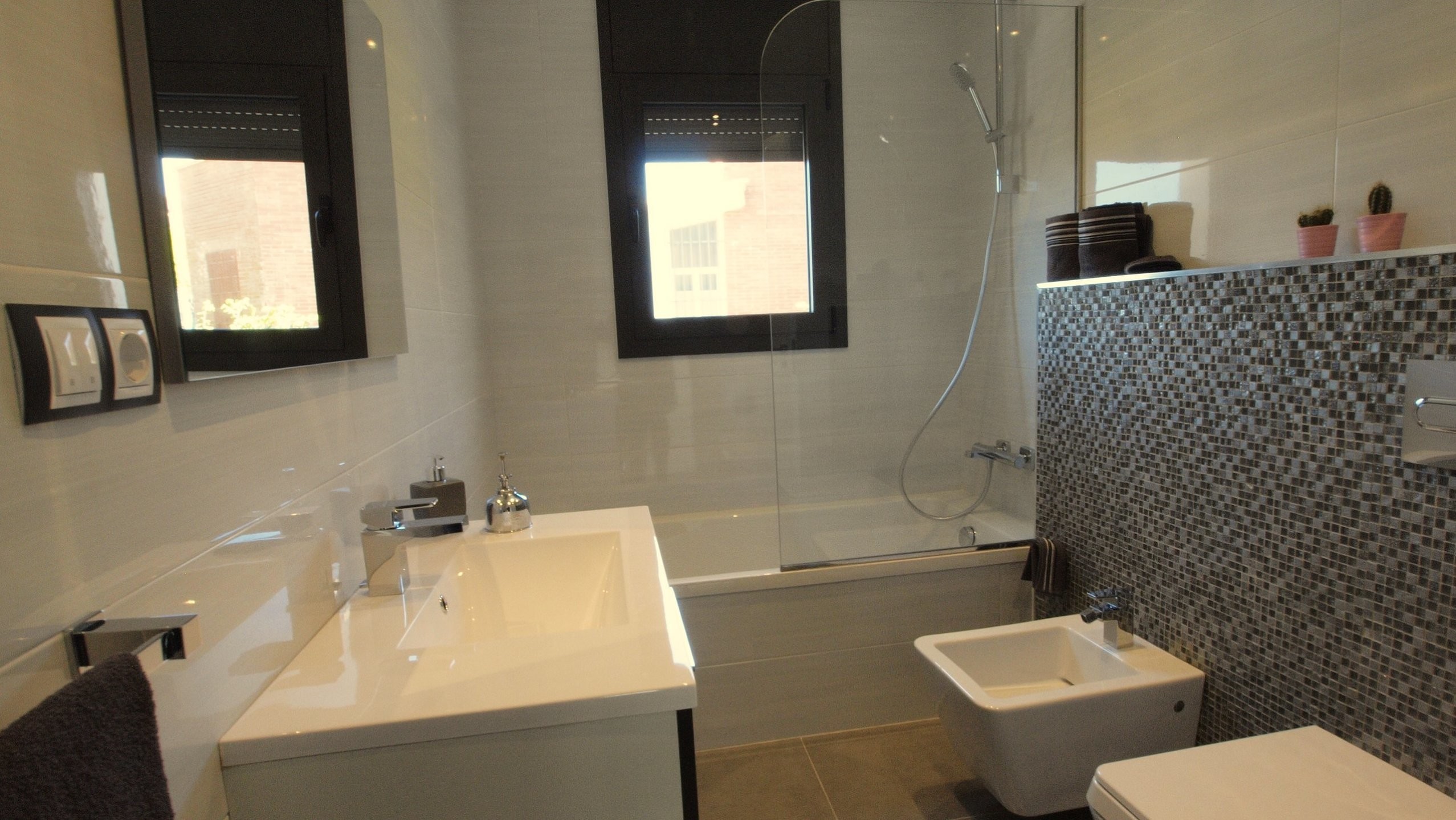 Vakantievilla's Costa Brava Spanje - Villa SummerDream - Badkamer