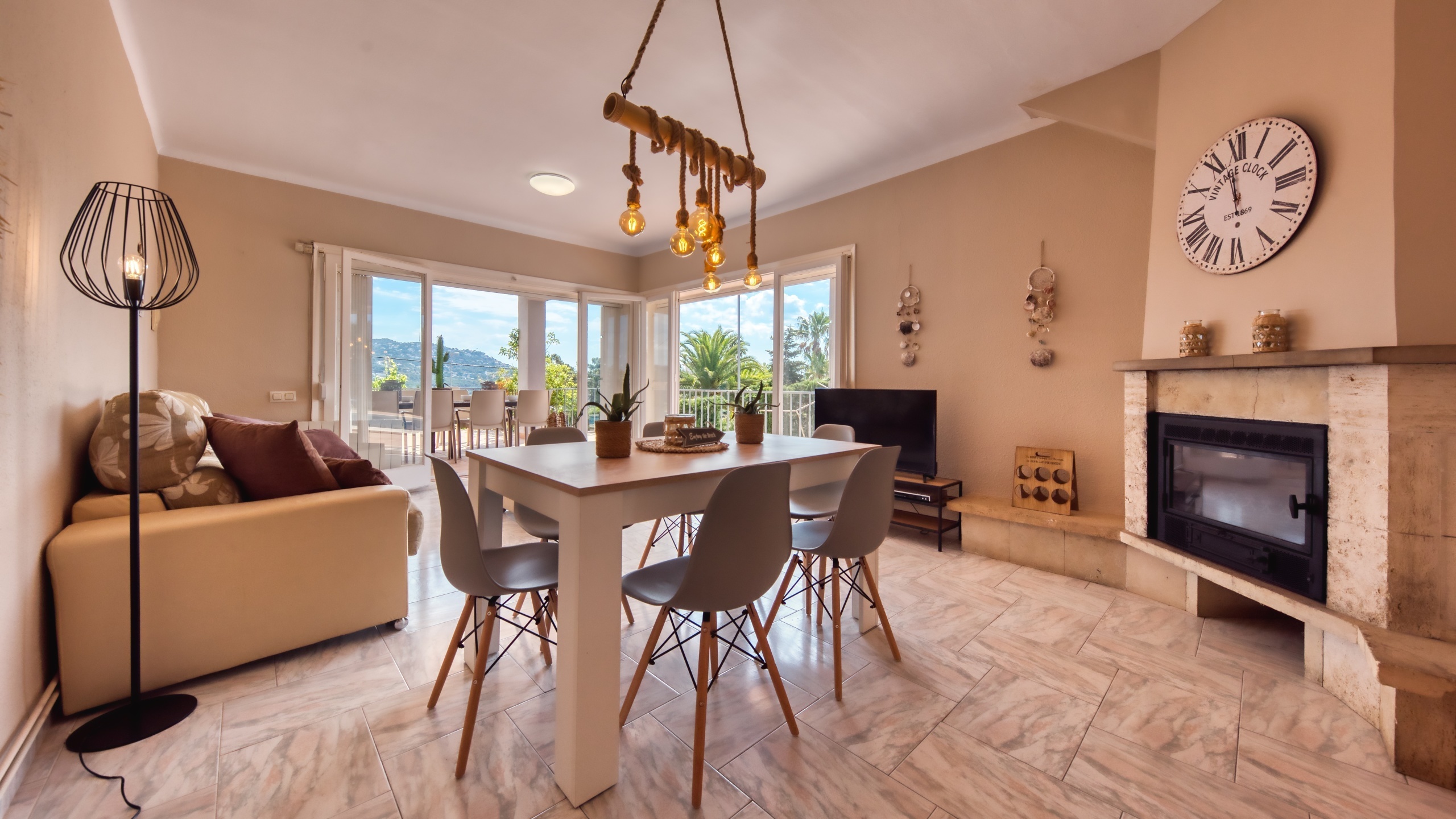 Vakantievilla's Costa Brava Spanje - Villa Yara - Eethoek