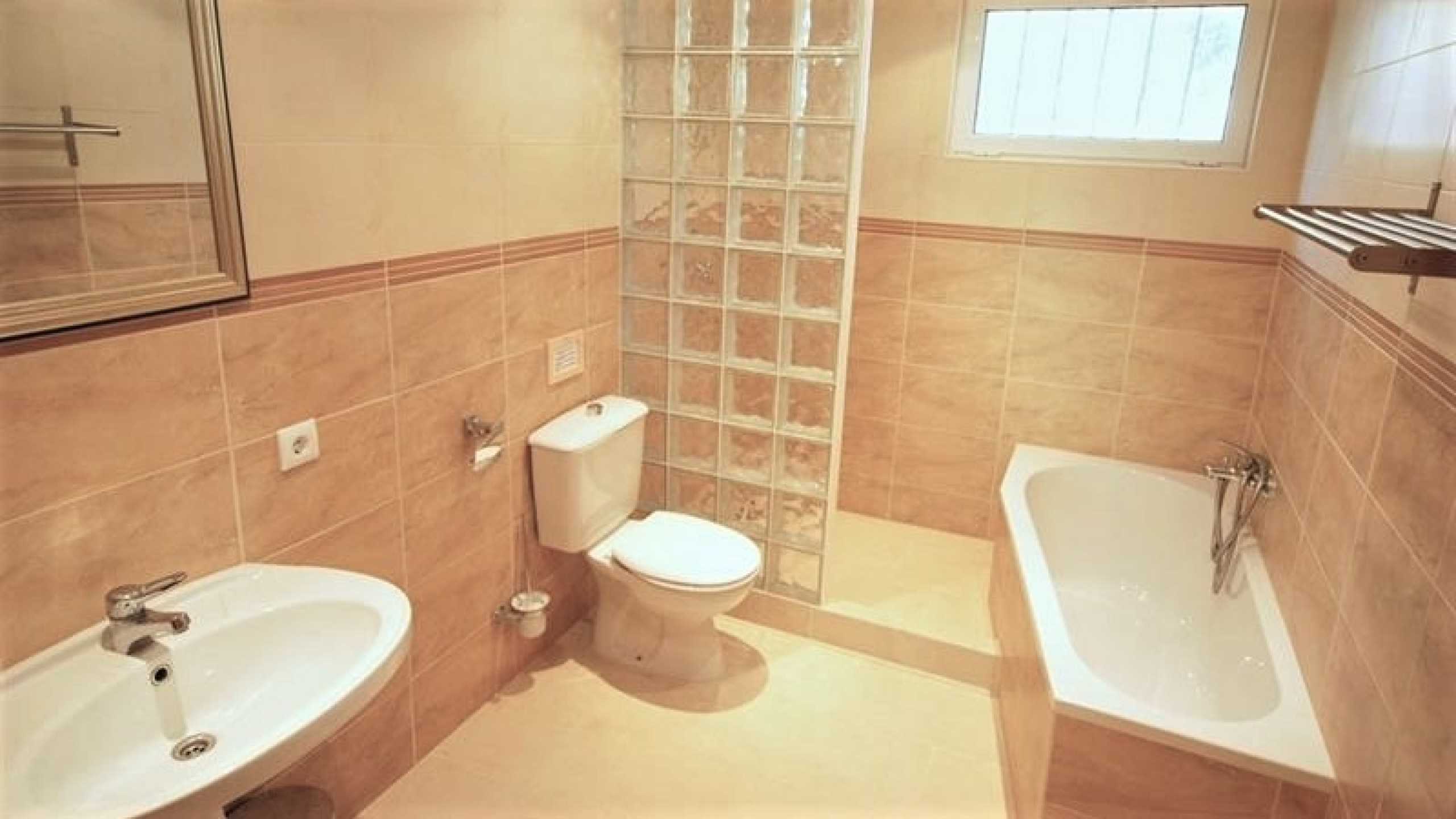 Vakantievilla's Costa Brava Spanje - Villa Promessa - Badkamer