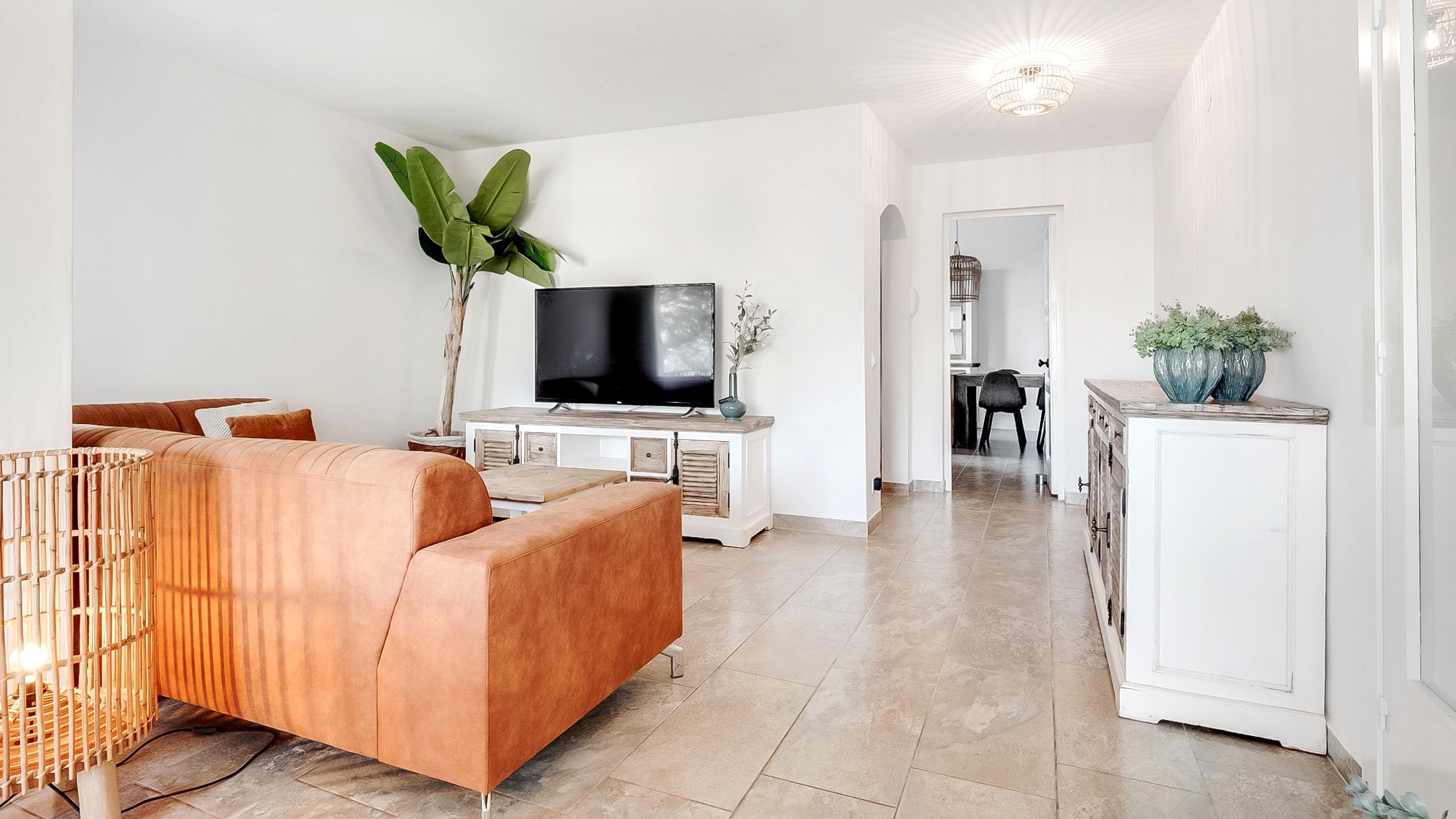 Vakantievilla's Costa Brava Spanje - Villa Tropicana - Woonkamer