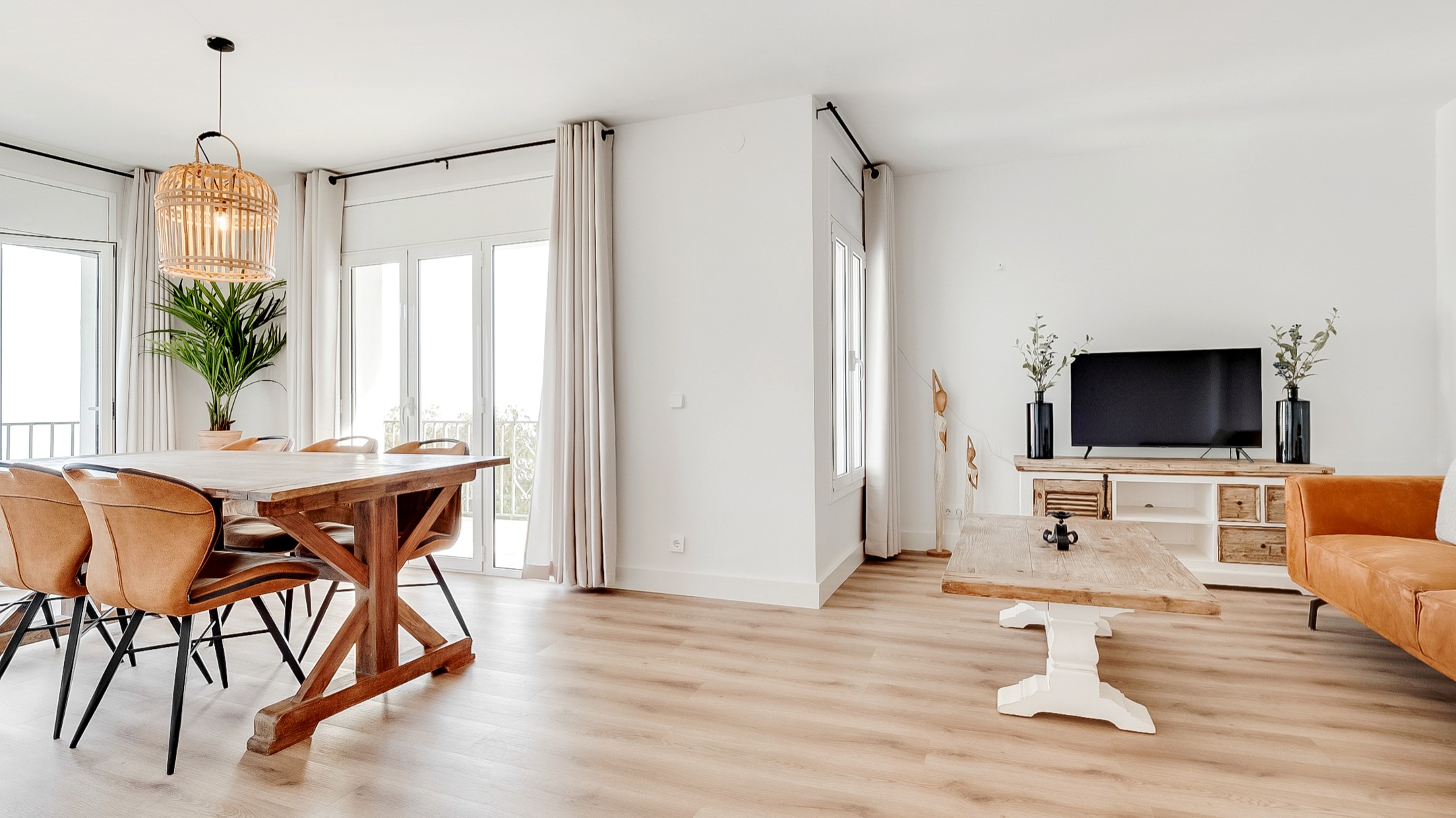 Vakantievilla's Costa Brava Spanje - Villa Tropicana - Woonkamer