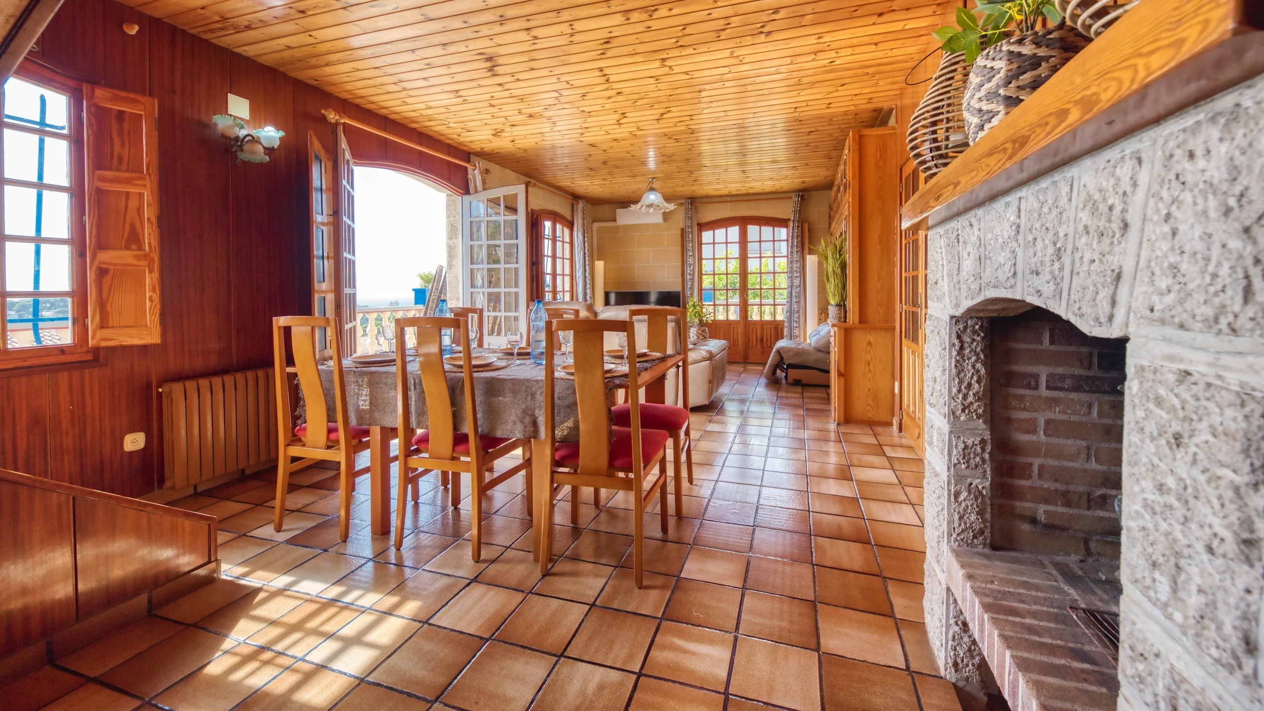 Vakantievilla's Costa Brava Spanje - Villa Janet - Eethoek