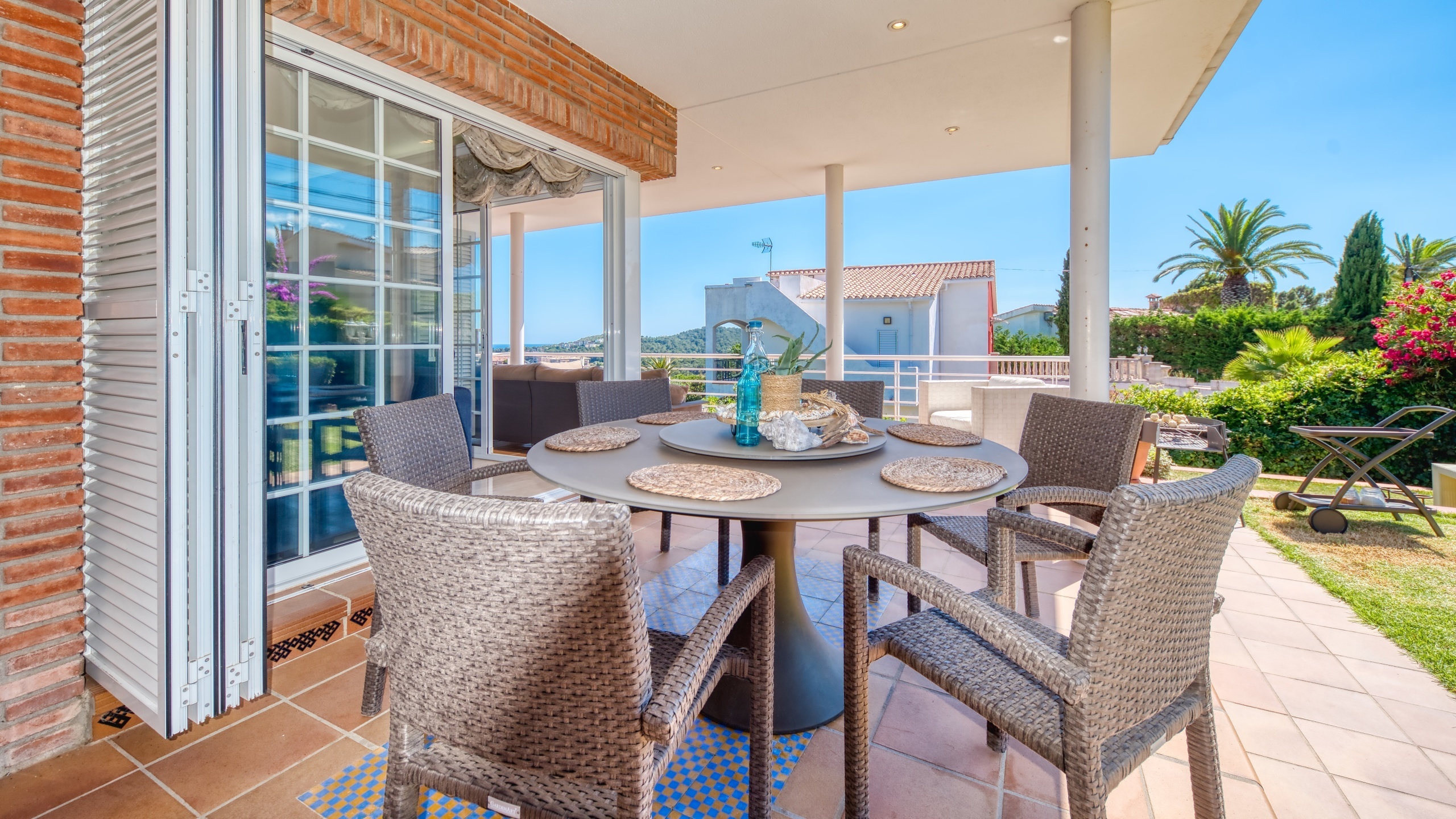 Vakantievilla's Costa Brava Spanje - Villa Beyonce - BBQ gebied