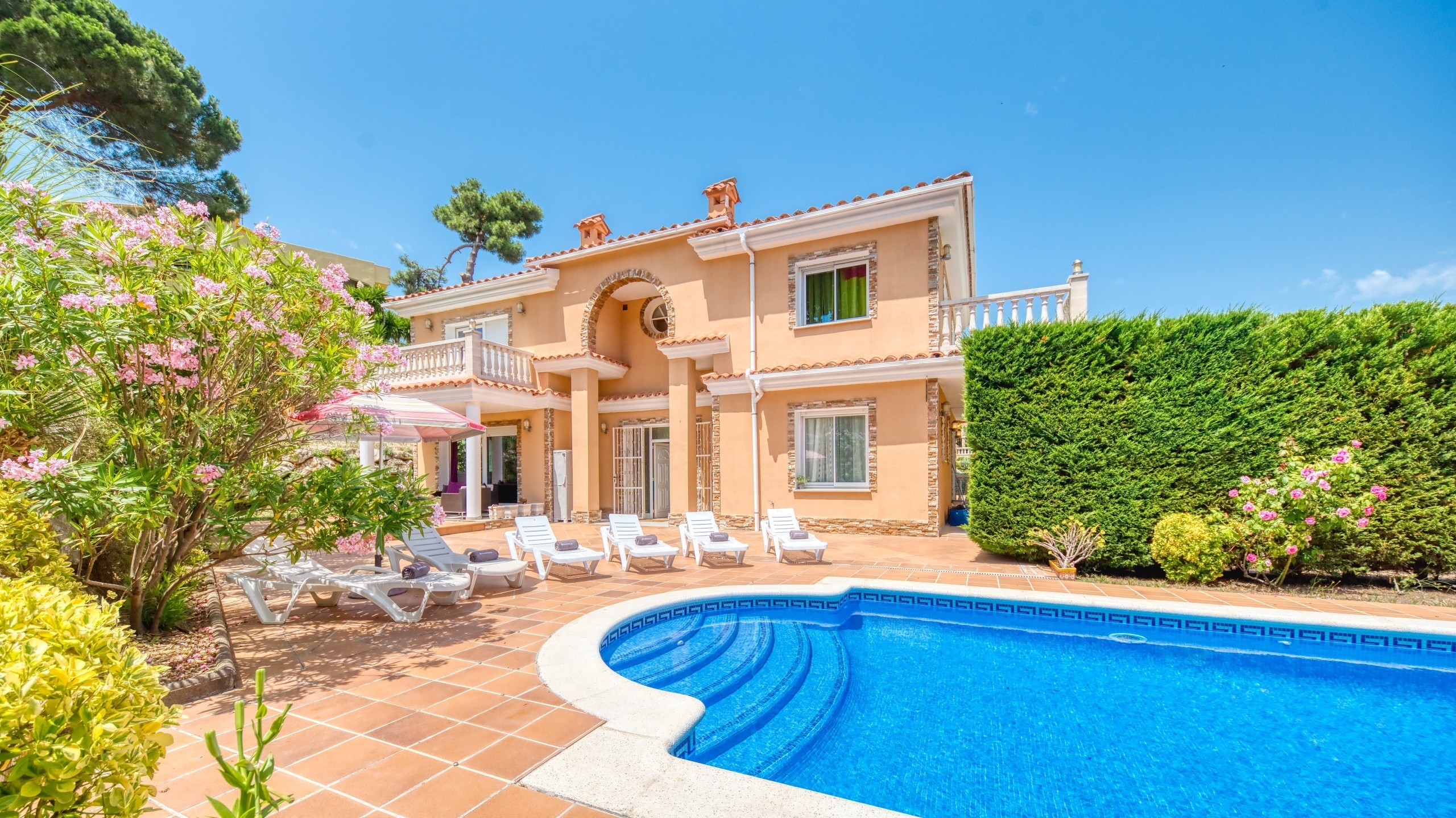 Vakantievilla's Costa Brava Spanje - Villa Primavera - Villa buiten