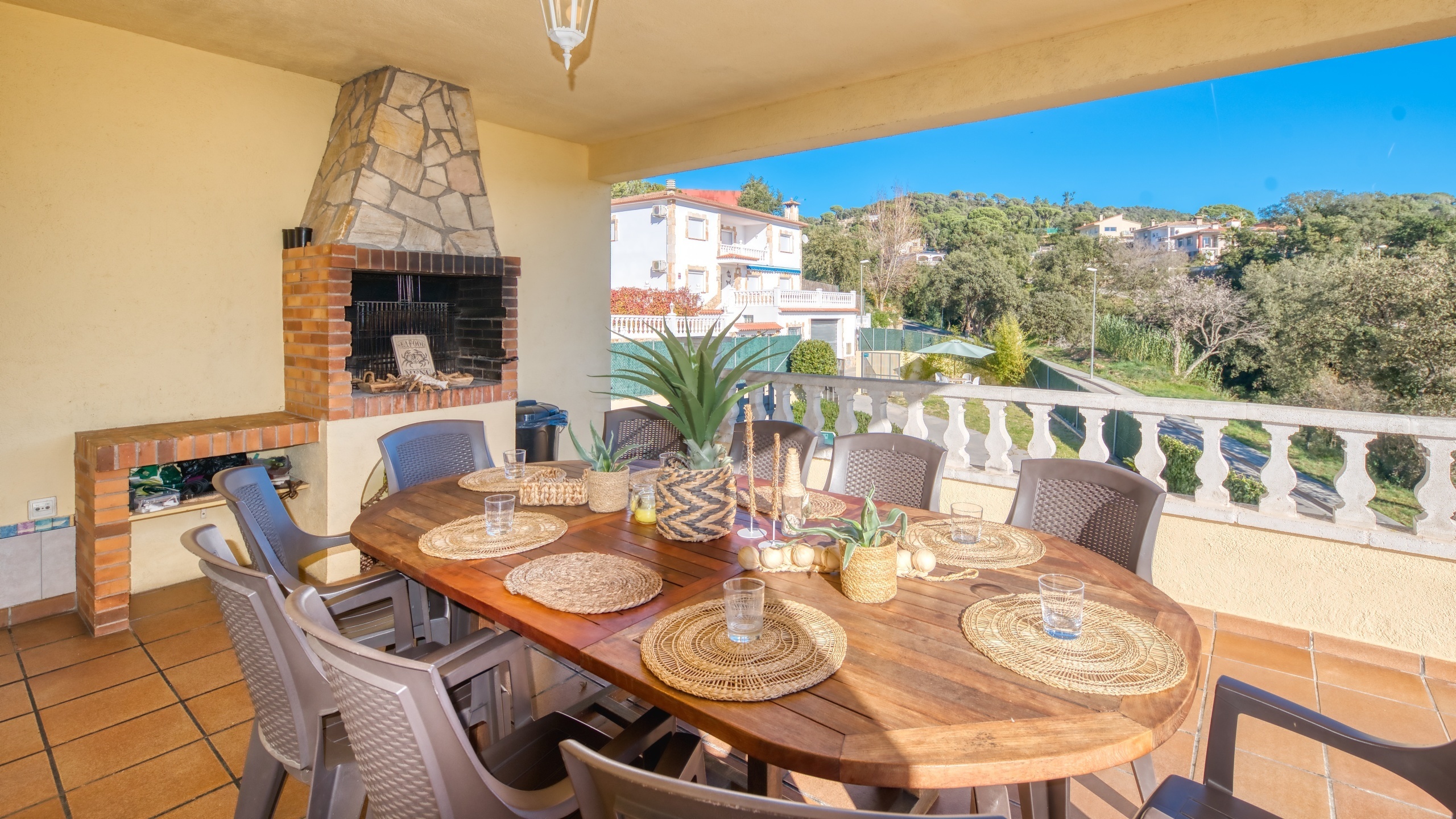 Vakantievilla's Costa Brava Spanje - Villa Holiday - BBQ gebied