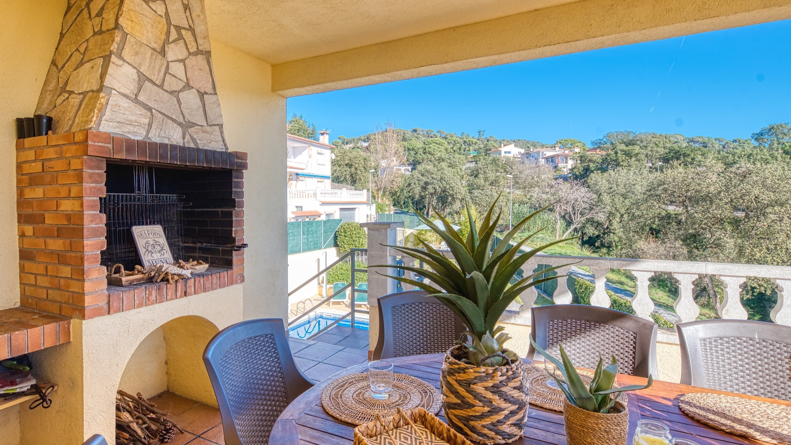 Vakantievilla's Costa Brava Spanje - Villa Holiday - BBQ gebied