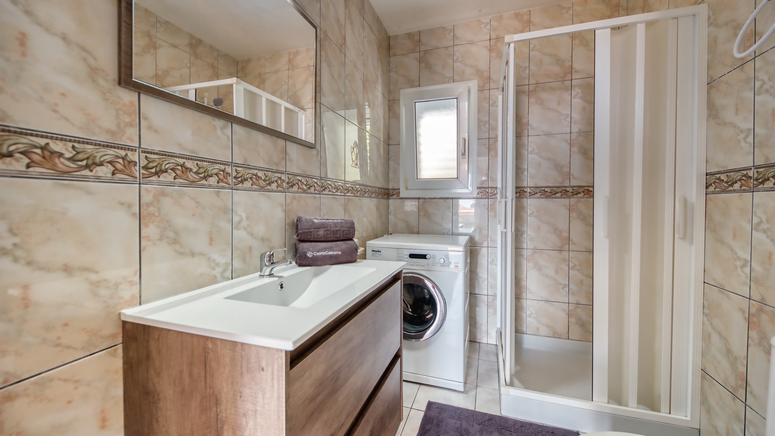 Vakantievilla's Costa Brava Spanje - Villa Maribel - Badkamer
