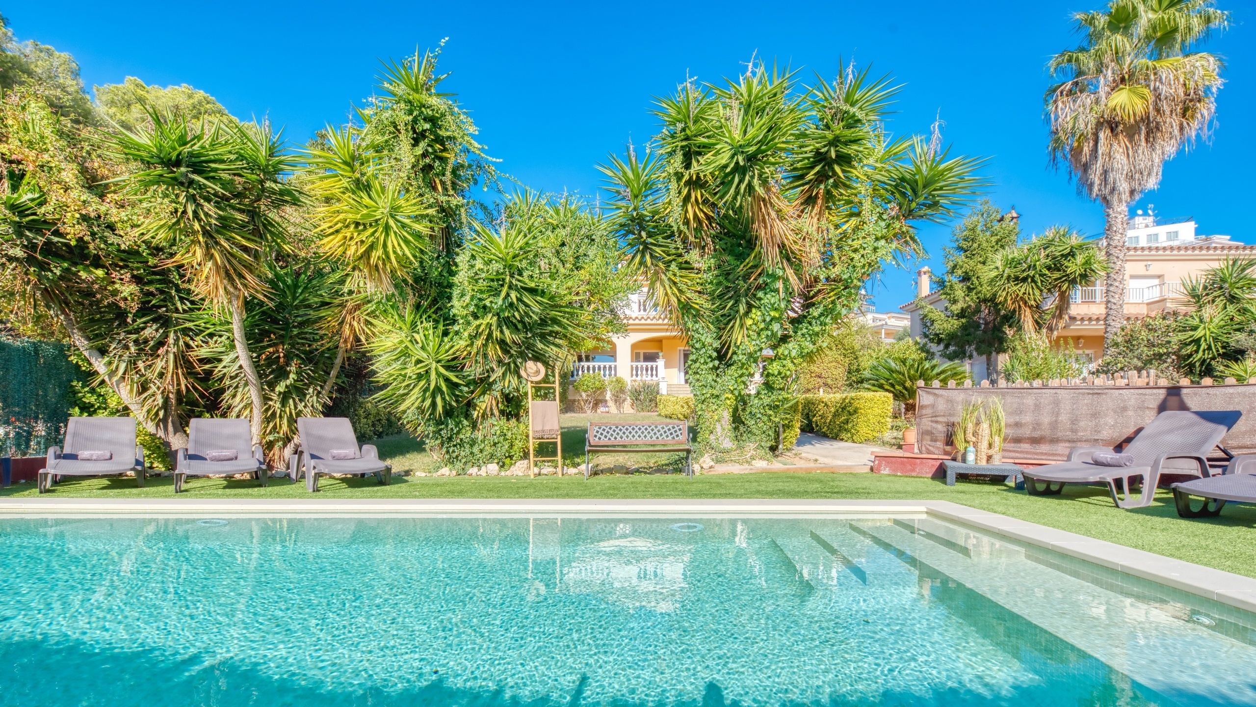 Vakantievilla's Costa Brava Spanje - Villa Summertime - Villa buiten