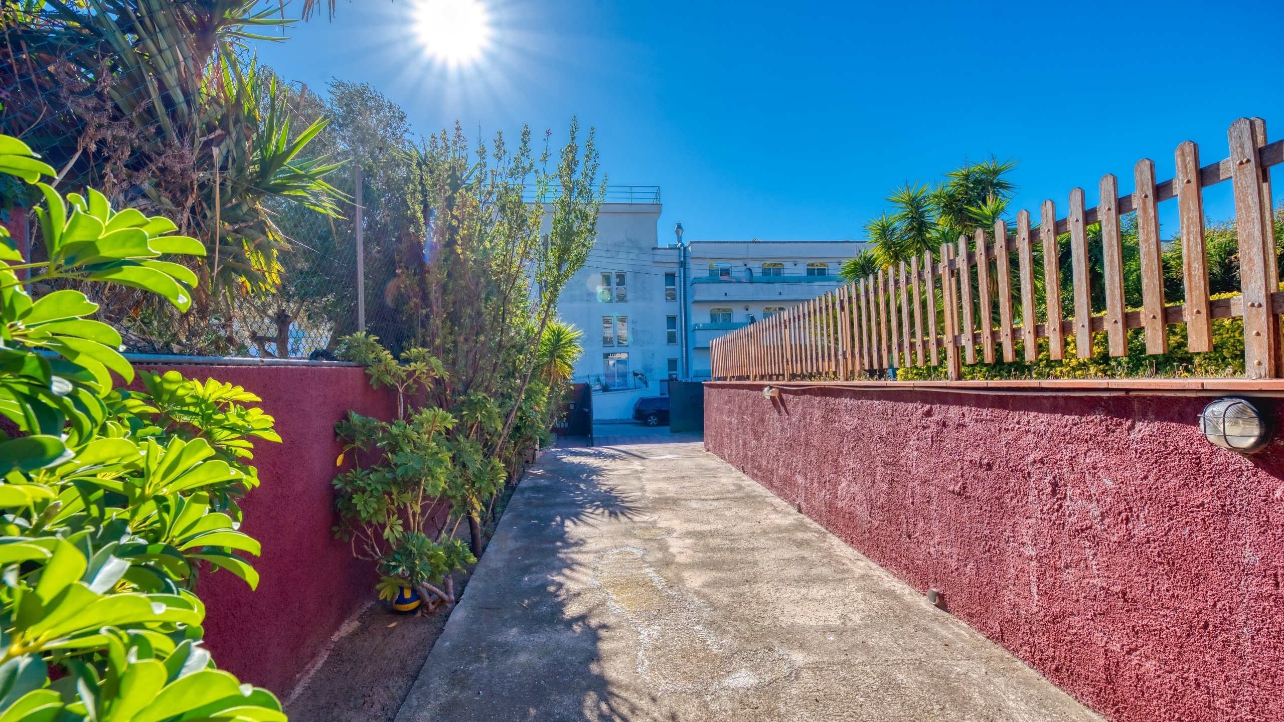 Vakantievilla's Costa Brava Spanje - Villa Summertime - Parkeergelegenheid