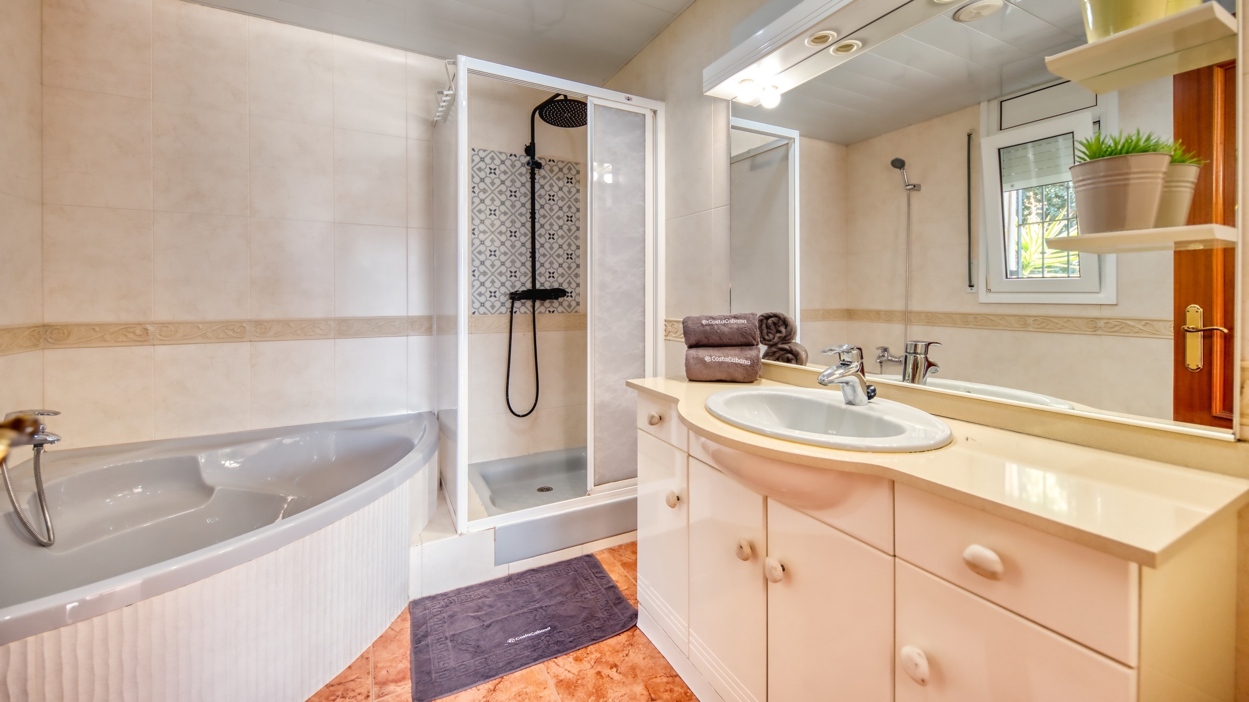 Vakantievilla's Costa Brava Spanje - Villa Summertime - Badkamer
