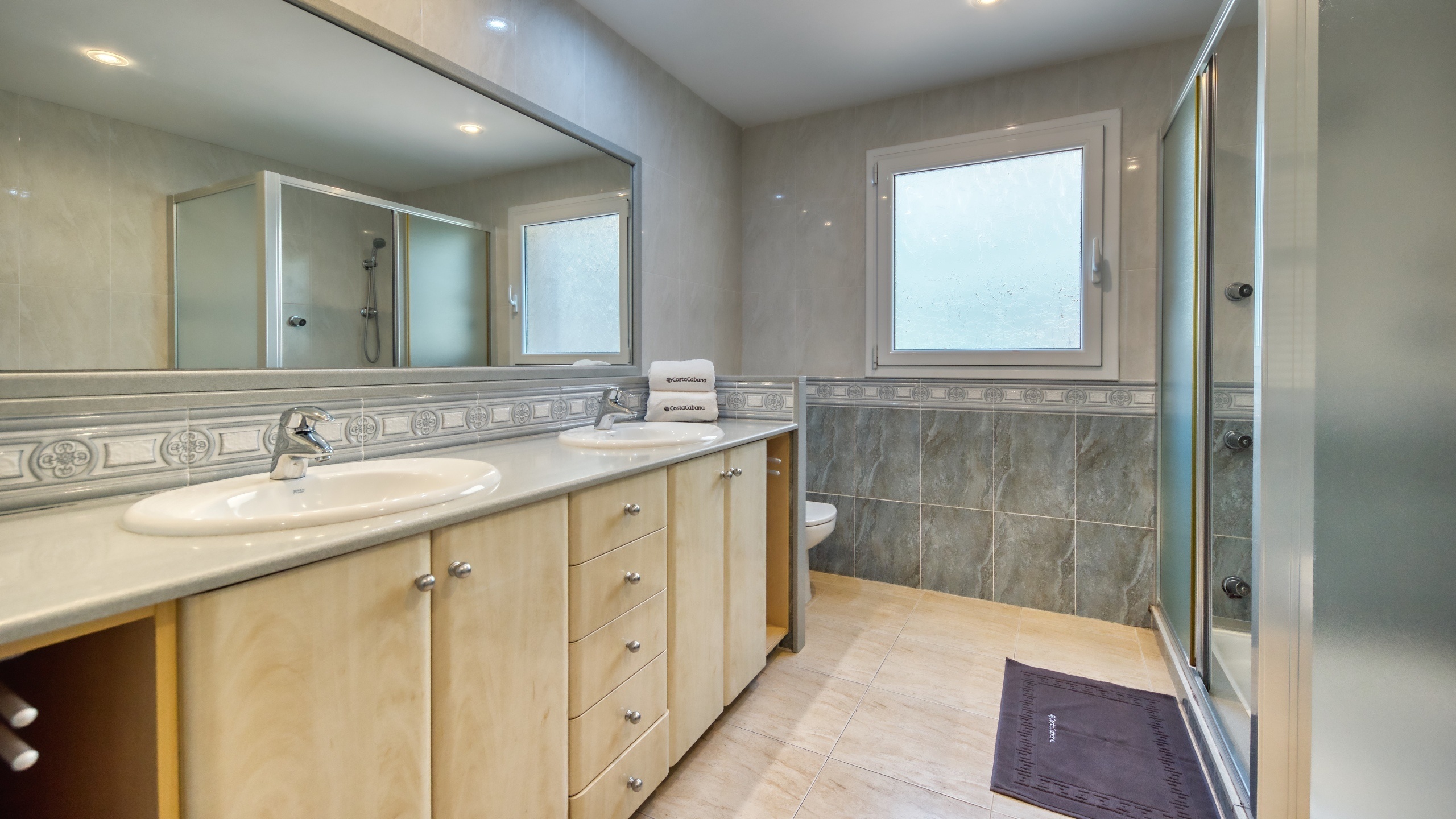 Vakantievilla's Costa Brava Spanje - Villa Marysol - Badkamer