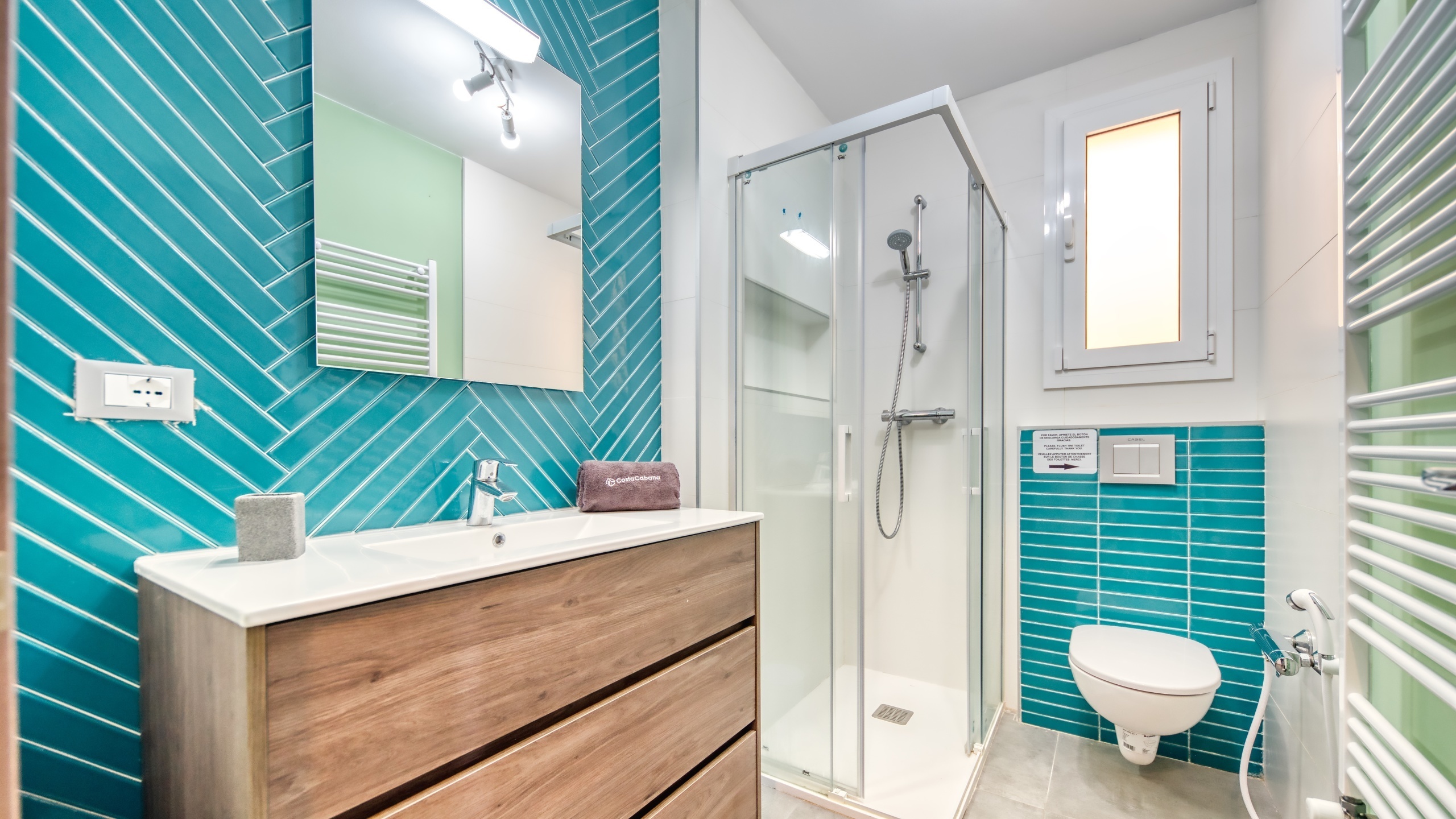 Vakantievilla's Costa Brava Spanje - Villa BellaVista - Badkamer