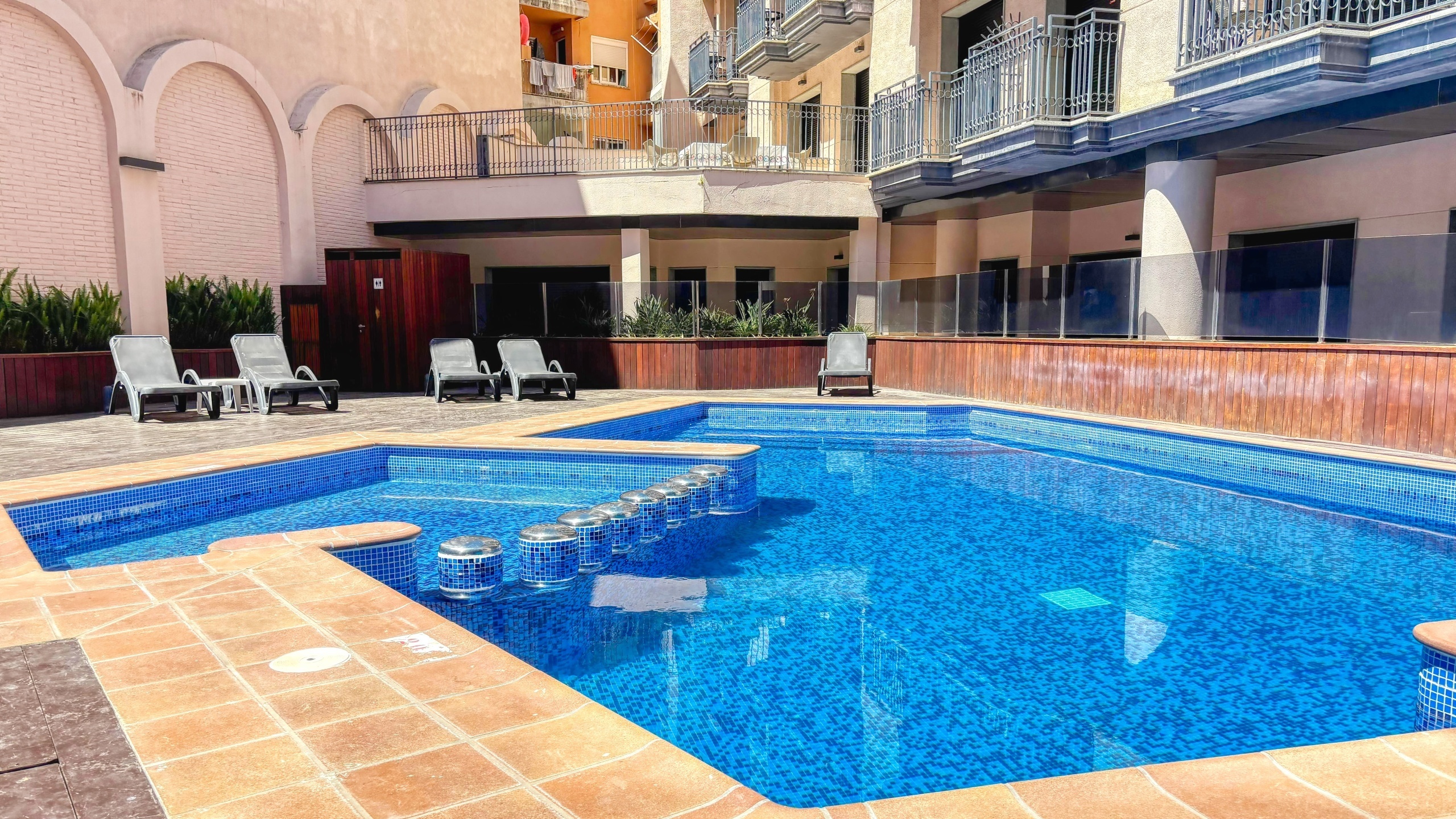 Vakantievilla's Costa Brava Spanje - Apartment Gaudi - Zwembad