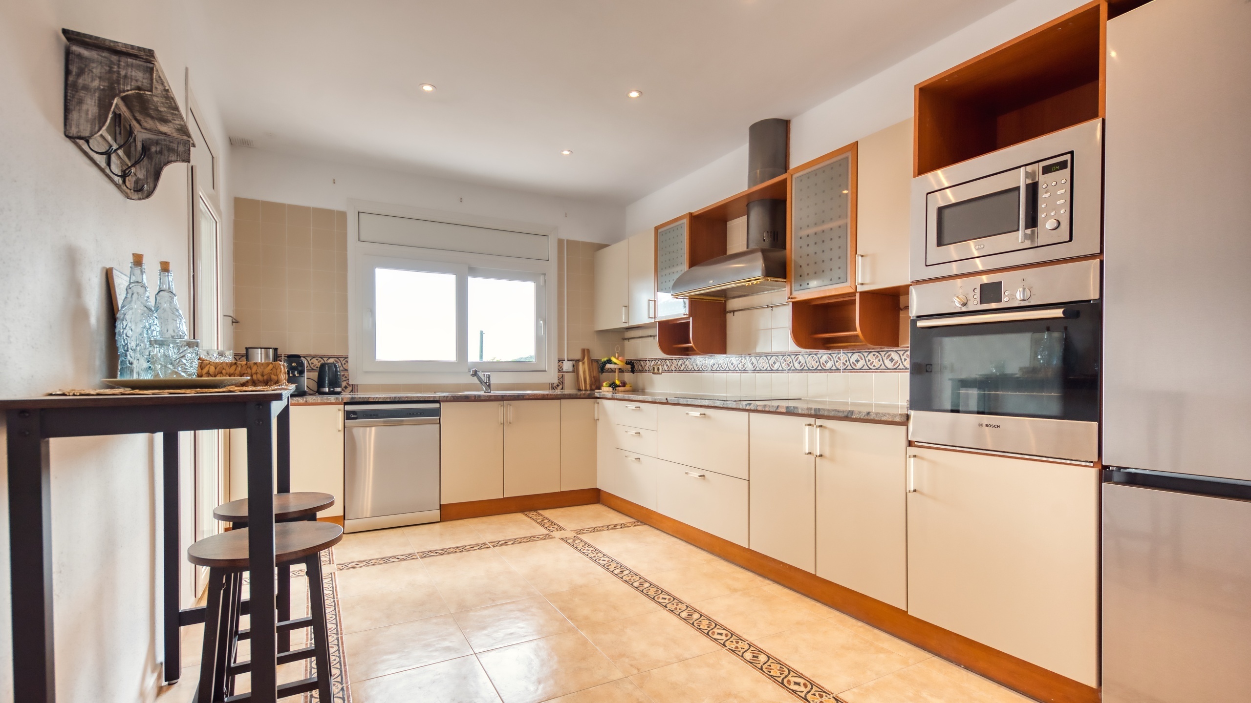 Vakantievilla's Costa Brava Spanje - Villa Ibiza - Keuken