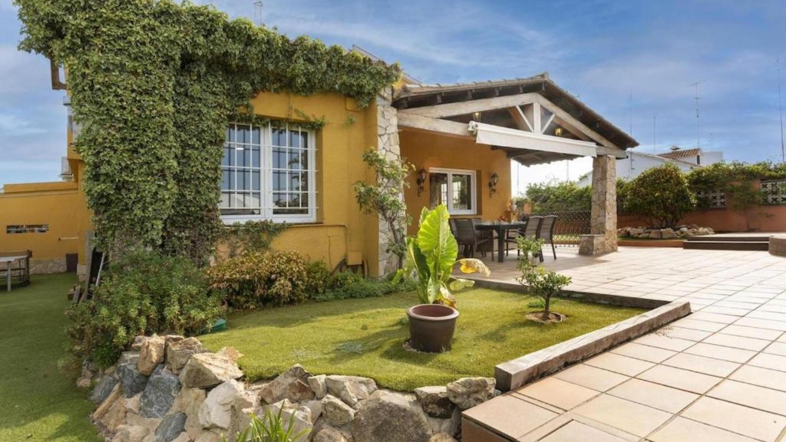 Vakantievilla's Costa Brava Spanje - Villa Soleia - Villa buiten